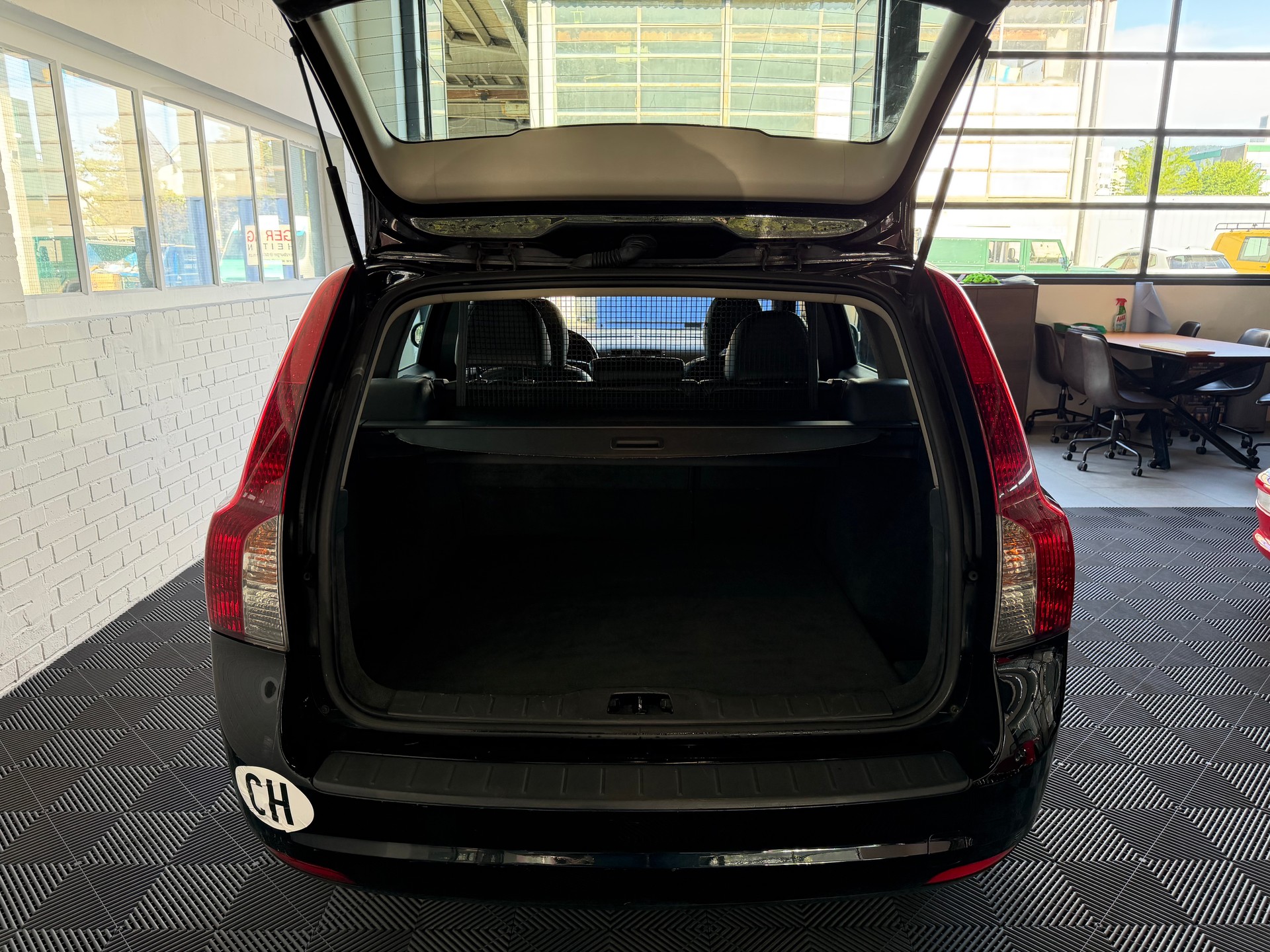 VOLVO V50 1.6D Summum-image-4