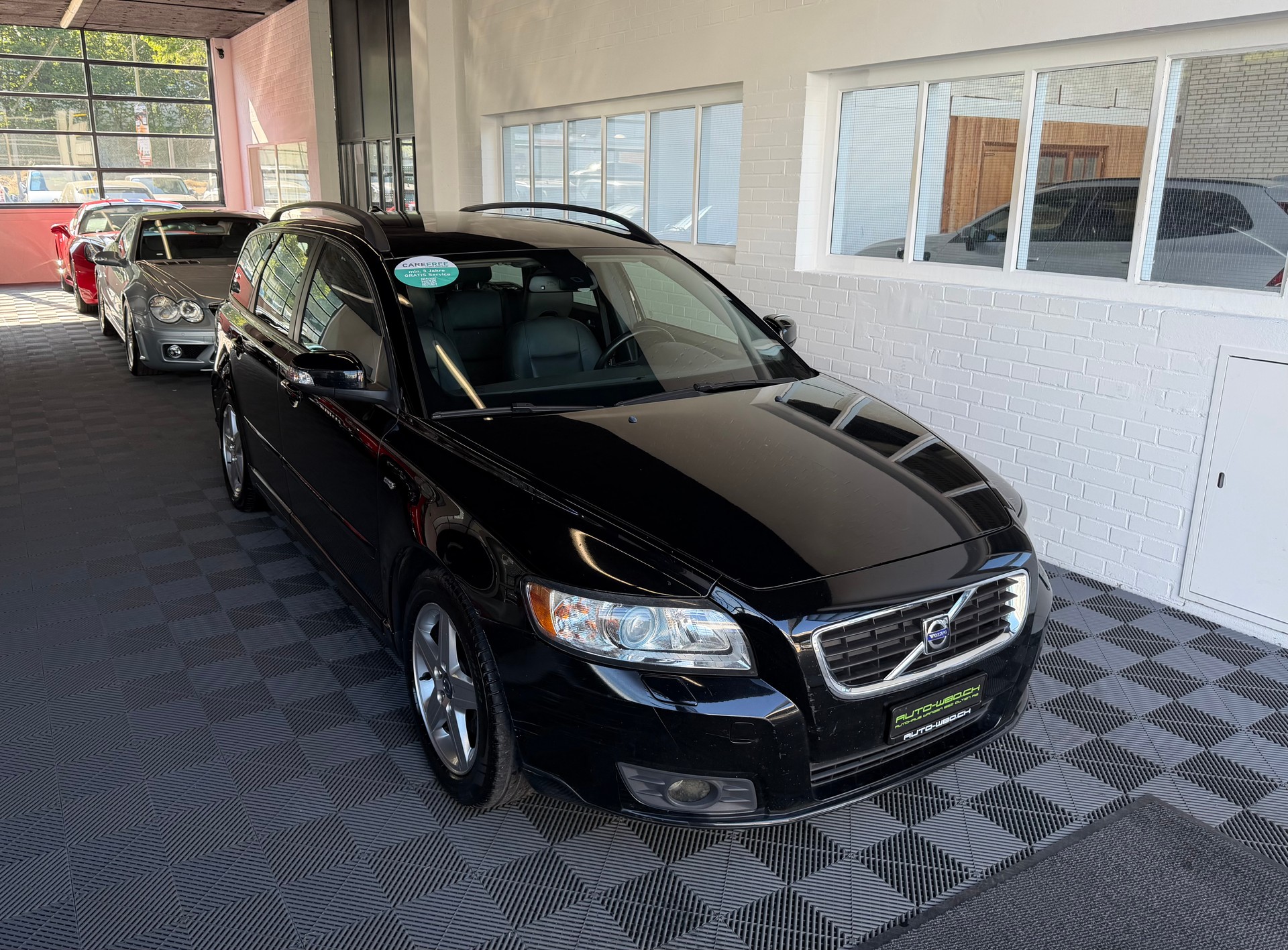 VOLVO V50 1.6D Summum-image-0