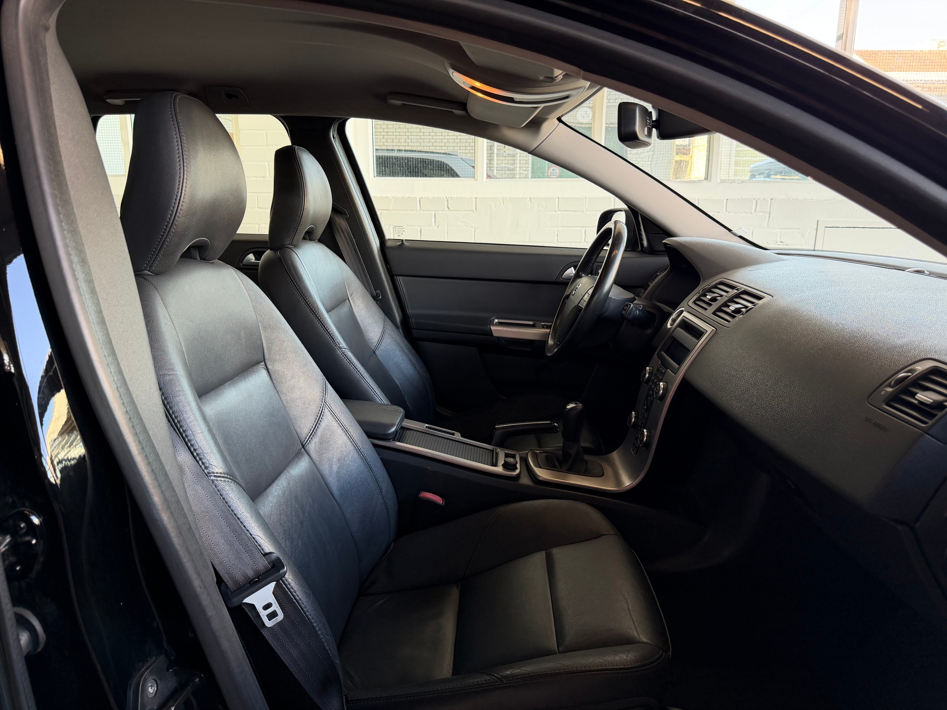 VOLVO V50 1.6D Summum-image-8