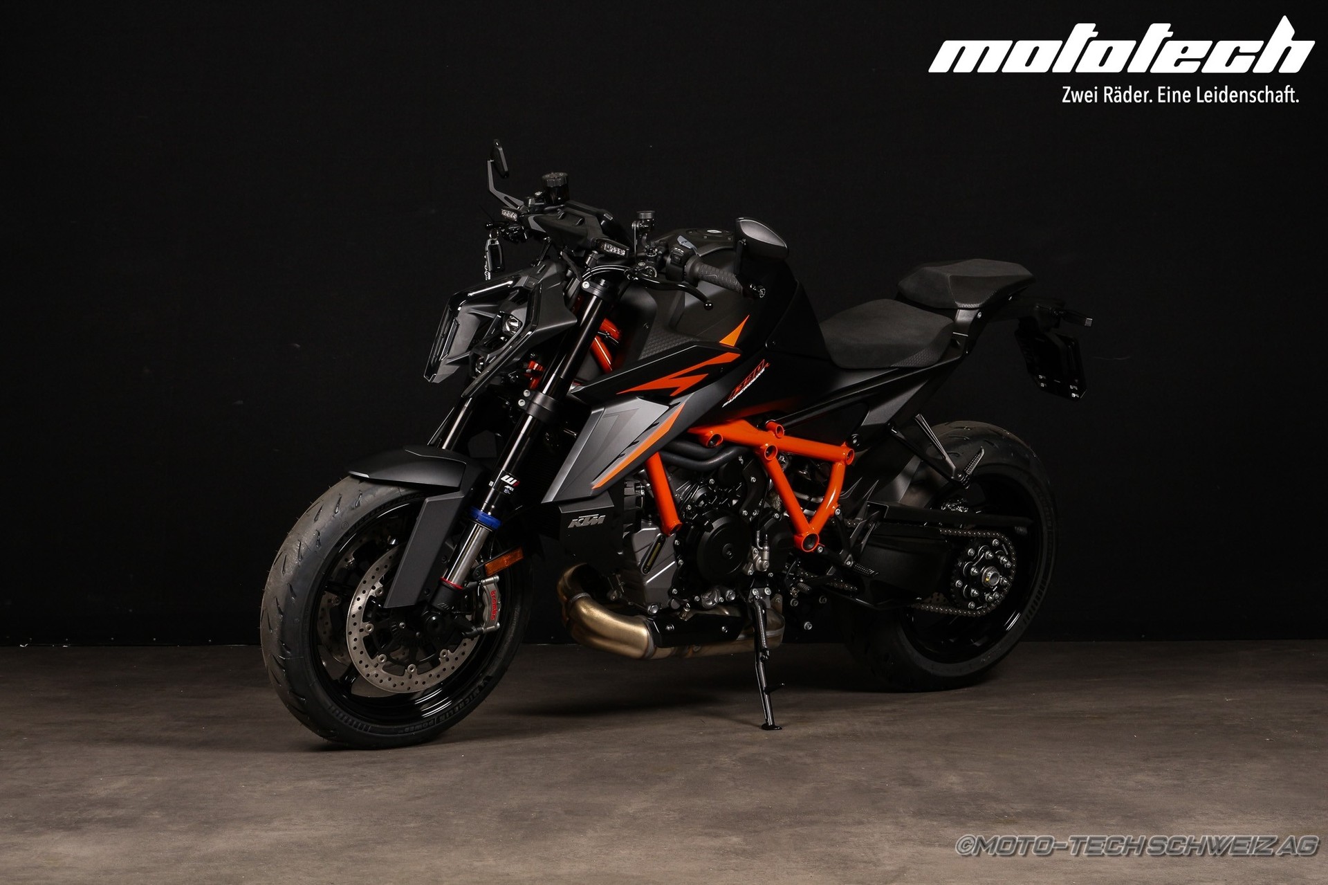KTM 1390 Super Duke R EVO-image-4
