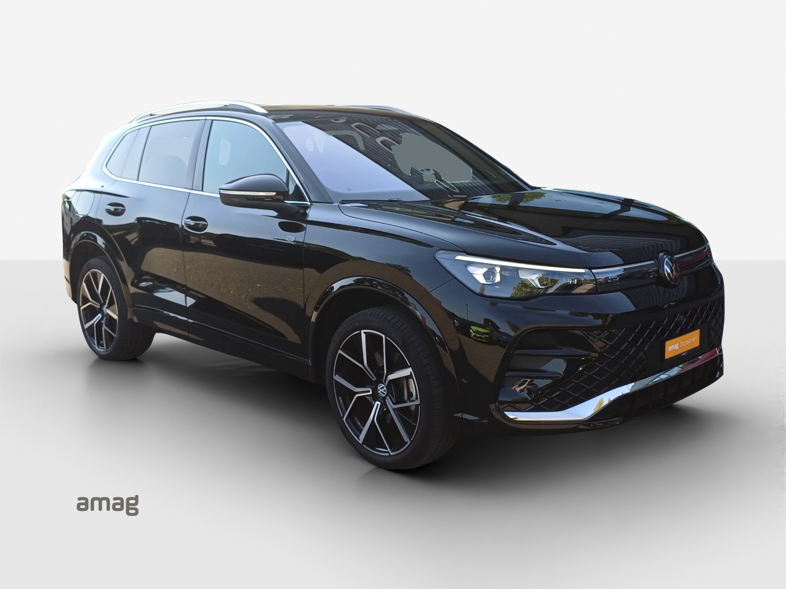 VW Tiguan 2.0 TSI DSG R-Line 4Motion-image-5