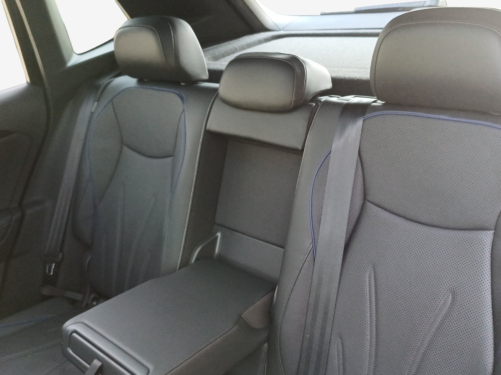 VW Tiguan 2.0 TSI DSG R-Line 4Motion-image-11