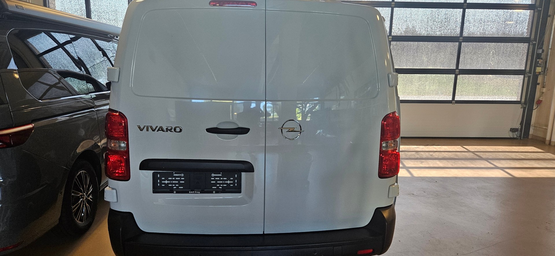 OPEL Vivaro Cargo 2.0 D s/s XL EN Aut.-image-4