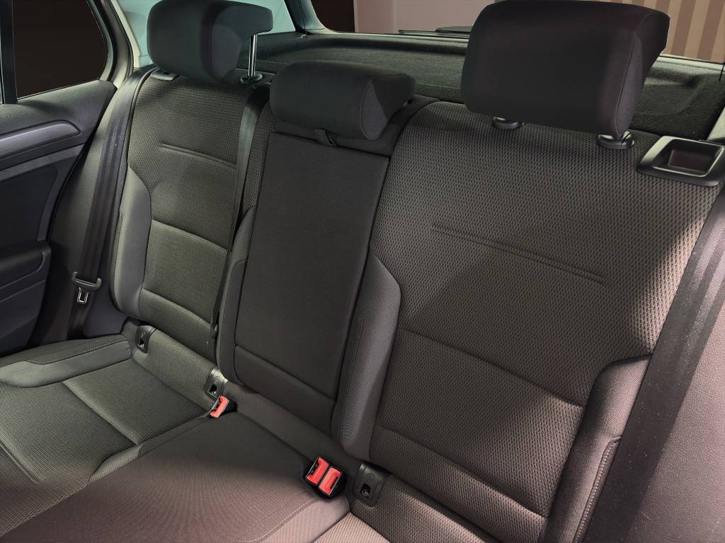 VW Golf 1.0 TSI Comfortline DSG-image-9