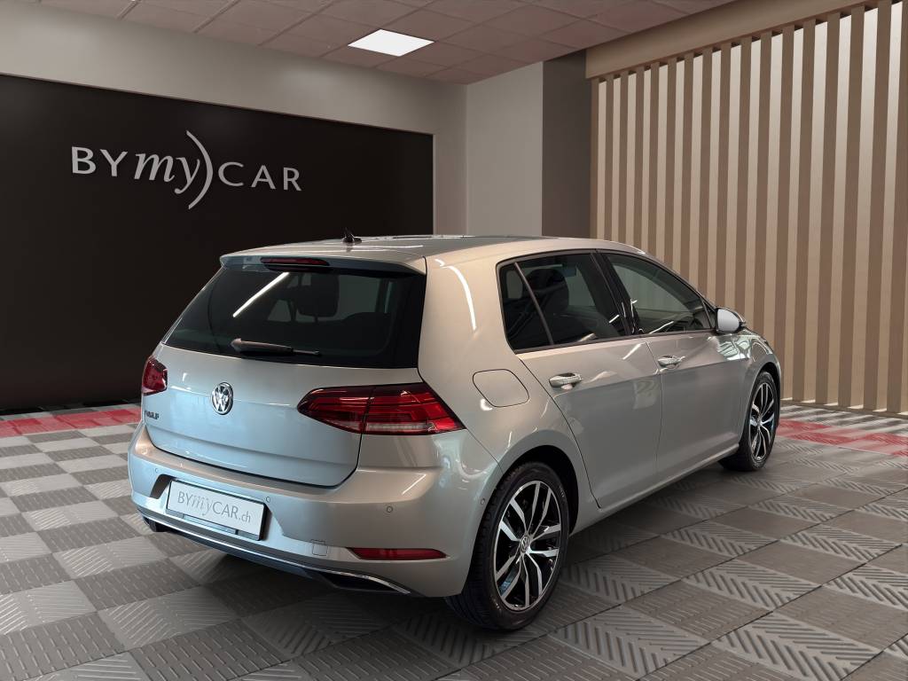 VW Golf 1.0 TSI Comfortline DSG-image-2