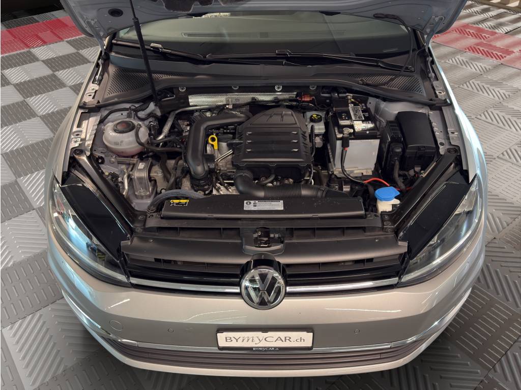 VW Golf 1.0 TSI Comfortline DSG-image-11