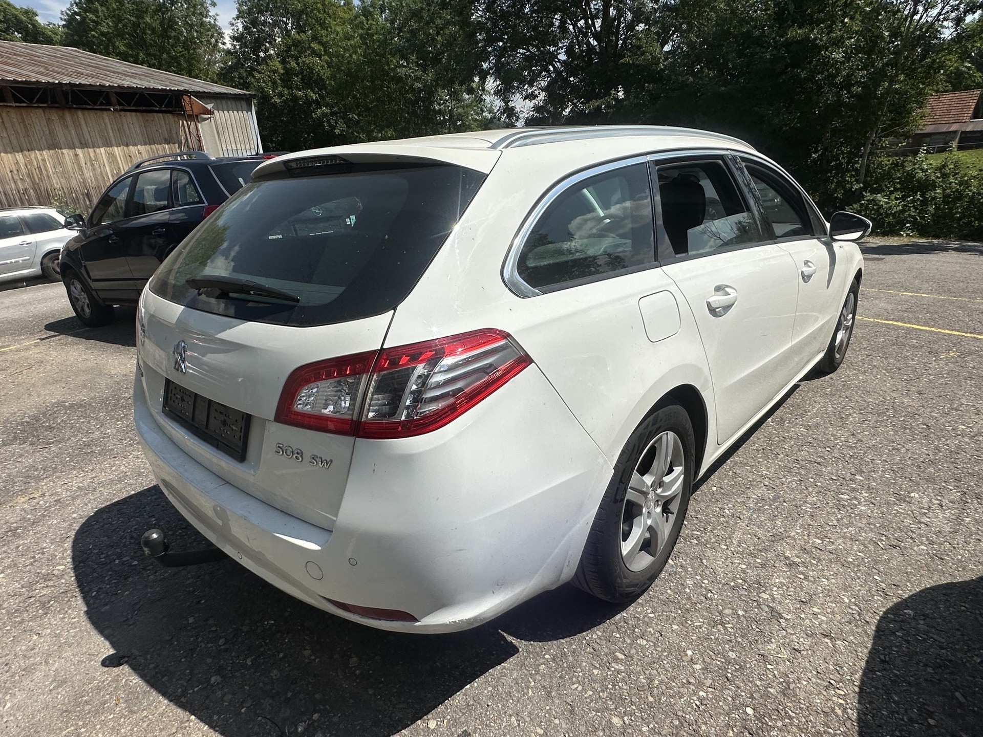 PEUGEOT 508 SW 2.0 HDI Business Automatic-image-7