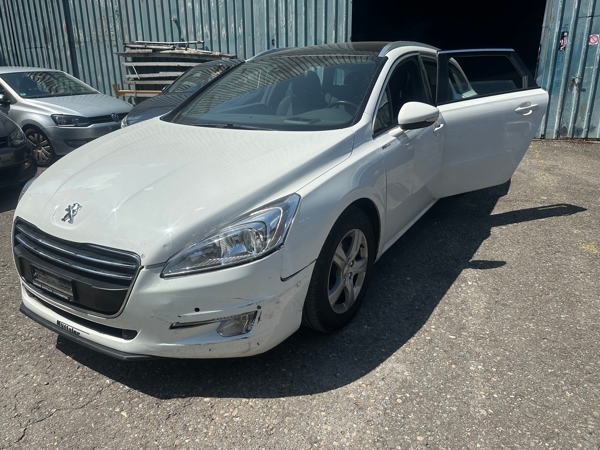 PEUGEOT 508 SW 2.0 HDI Business Automatic-image-2