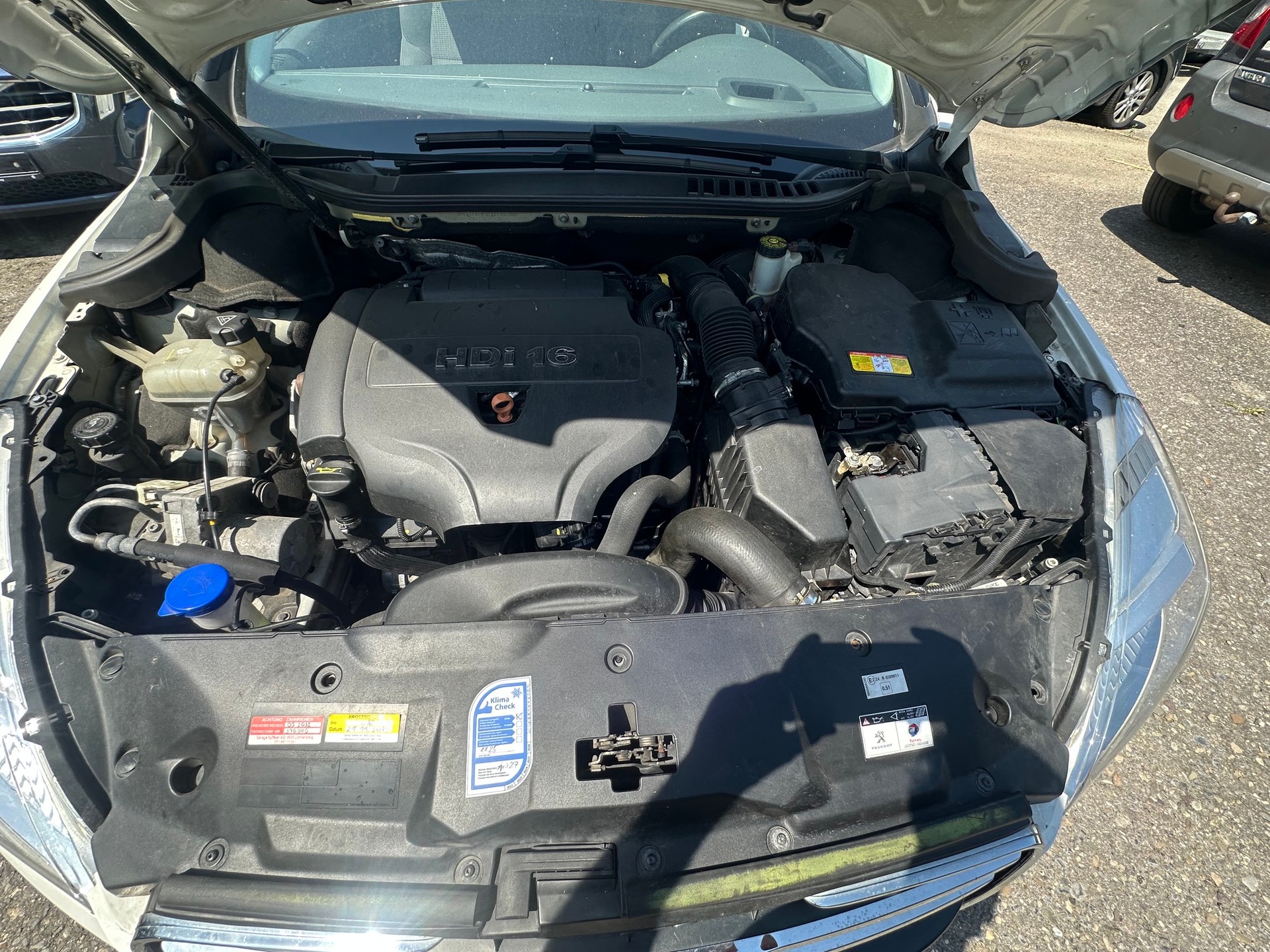 PEUGEOT 508 SW 2.0 HDI Business Automatic-image-10