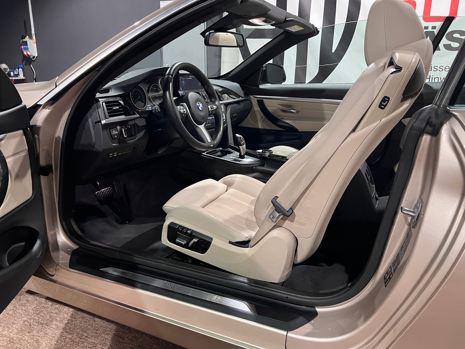 BMW 430i Cabriolet xDrive Sport Line Steptronic-image-14