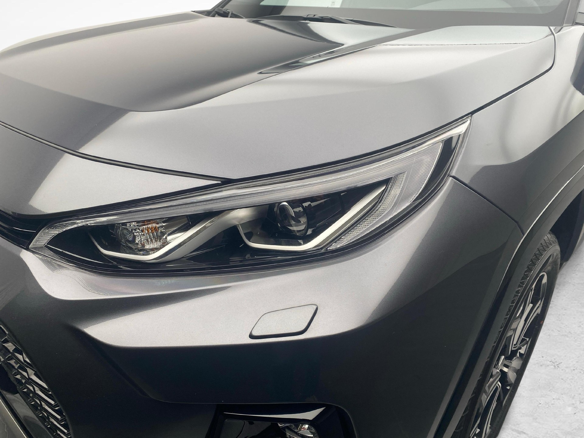 SUZUKI Across 2.5 PHEV Compact Top 4x4-image-18