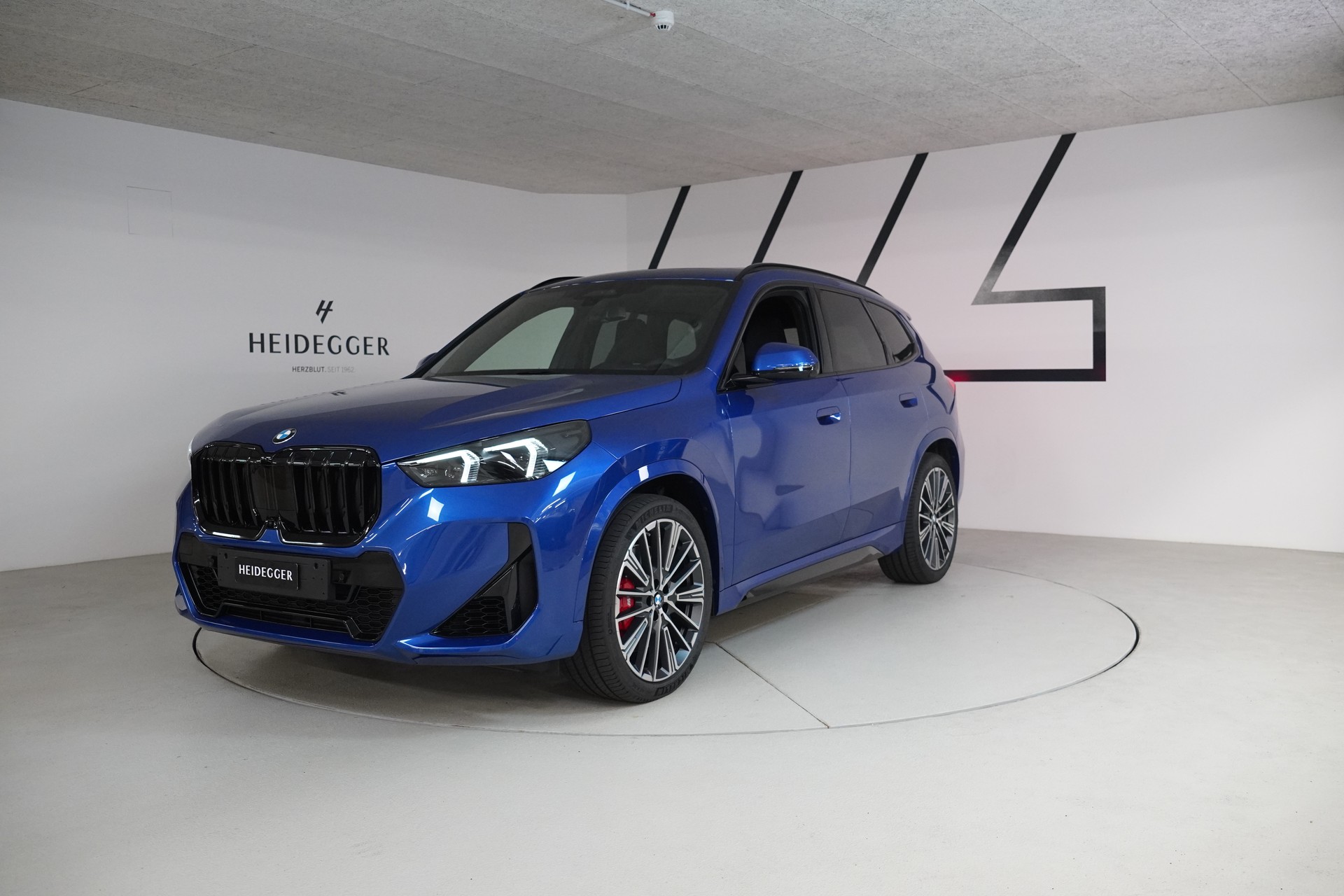 BMW X1 xDrive 23i 48V M Sport Pro-image-0