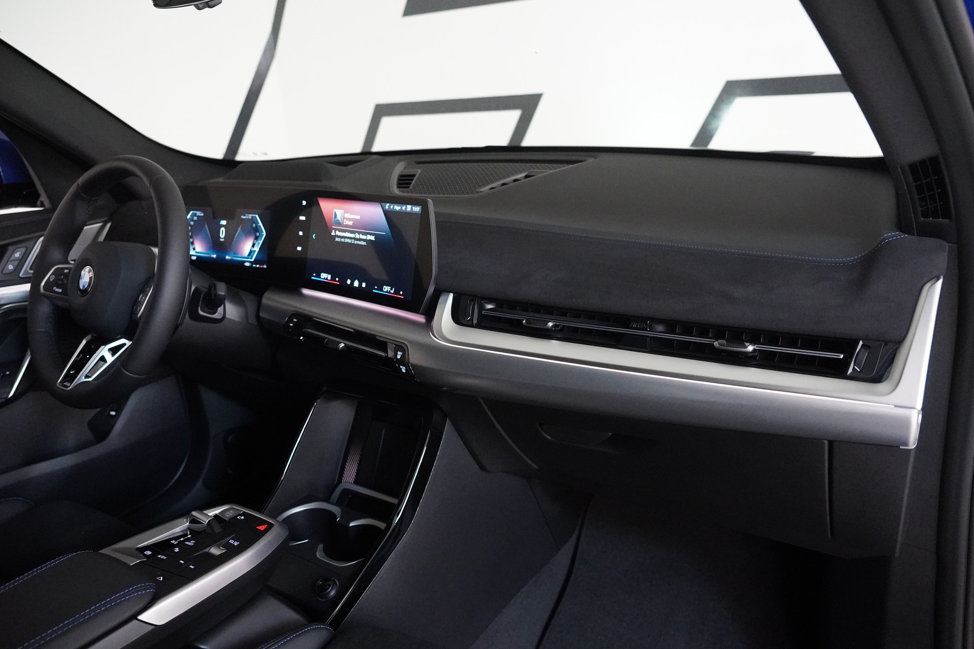 BMW X1 xDrive 23i 48V M Sport Pro-image-15