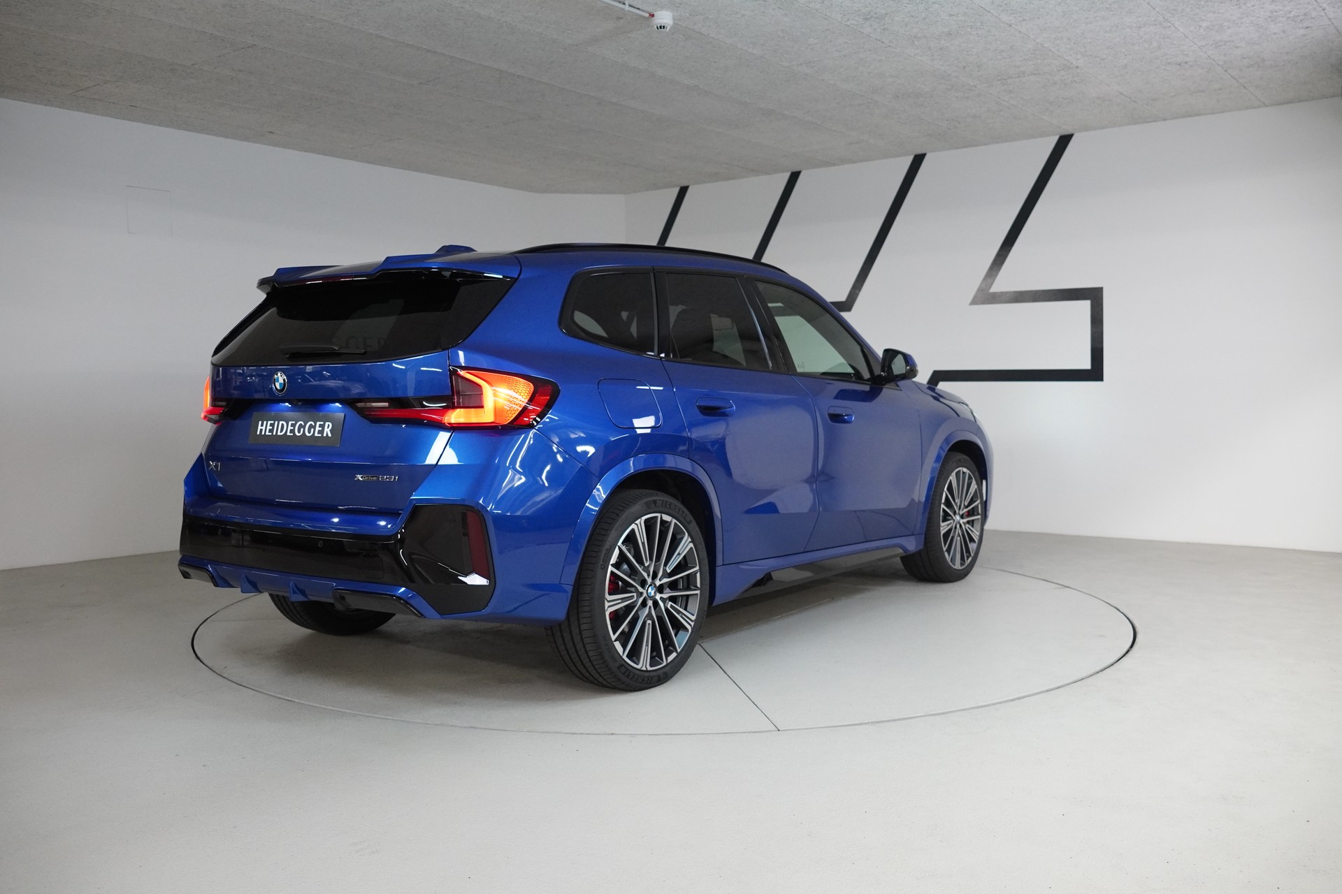 BMW X1 xDrive 23i 48V M Sport Pro-image-6