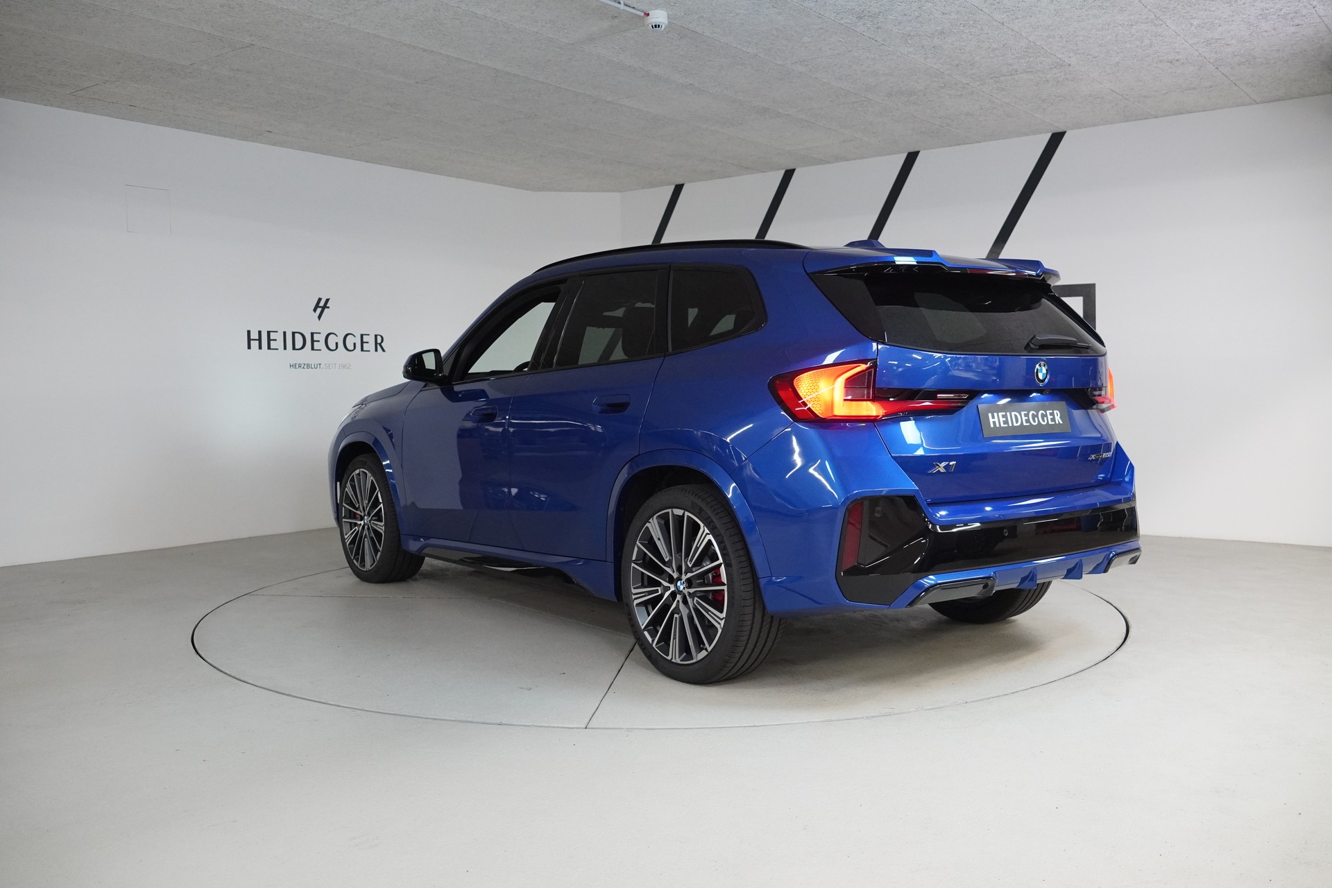 BMW X1 xDrive 23i 48V M Sport Pro-image-4