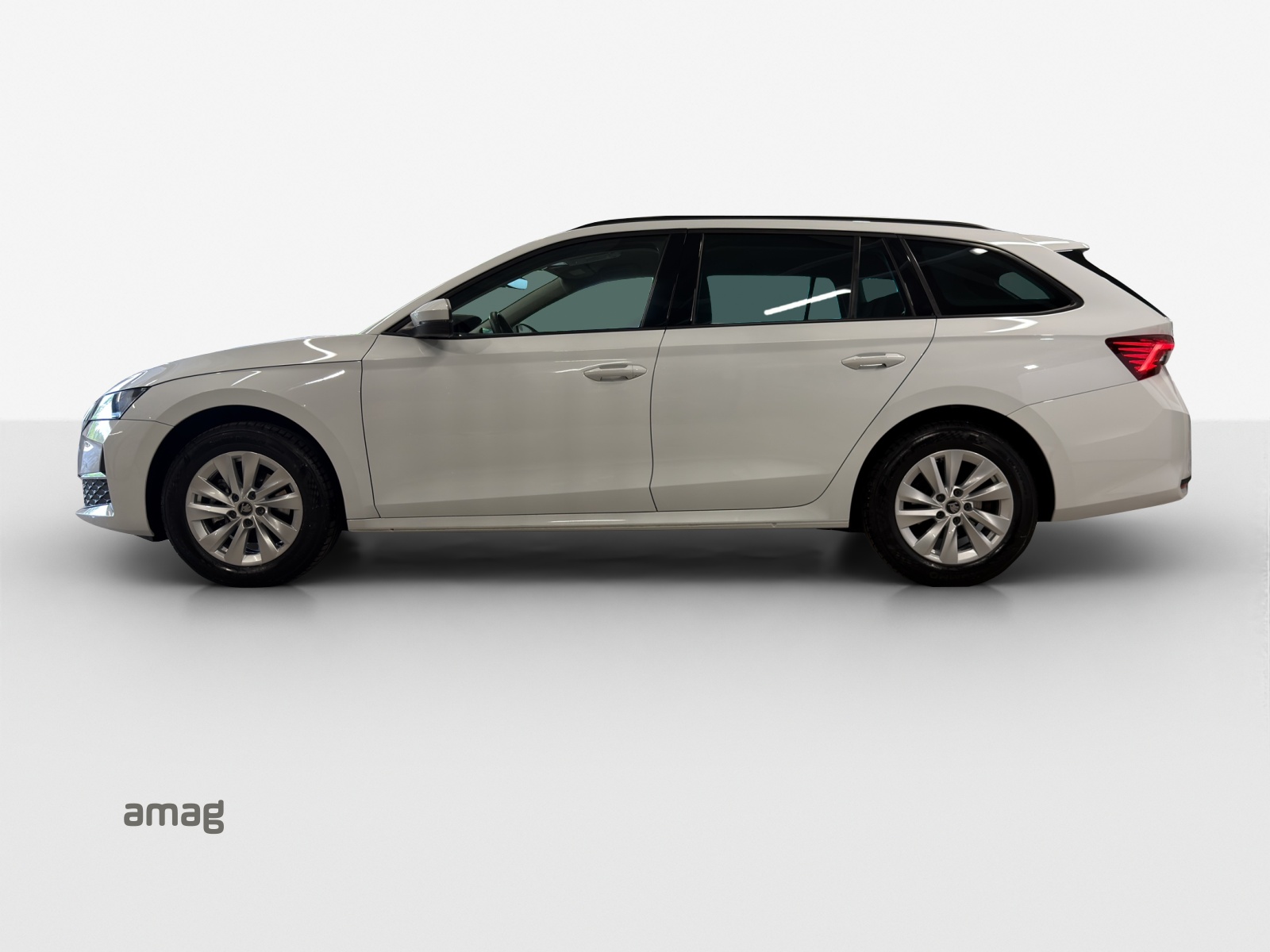 SKODA Octavia Combi 2.0 TDI DSG Selection-image-1