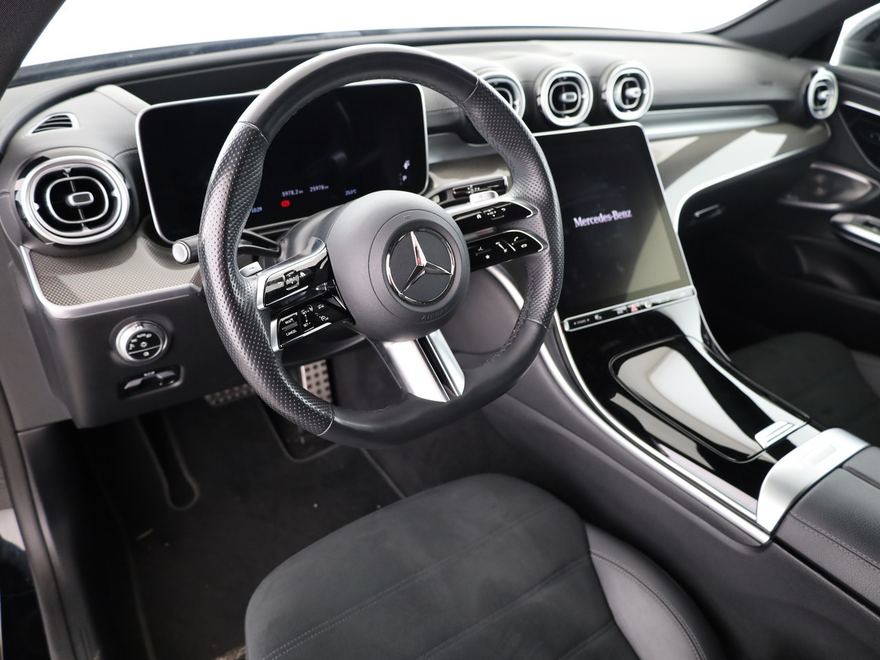 MERCEDES-BENZ CLE 200 Coupé AMG Line 4Matic 9G-Tronic-image-7