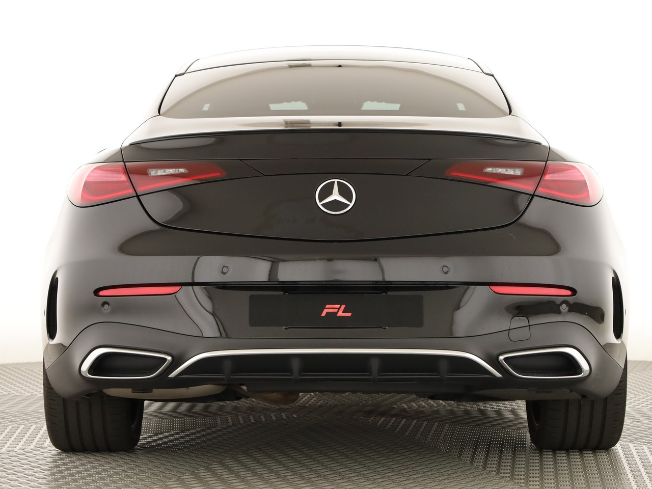 MERCEDES-BENZ CLE 200 Coupé AMG Line 4Matic 9G-Tronic-image-3