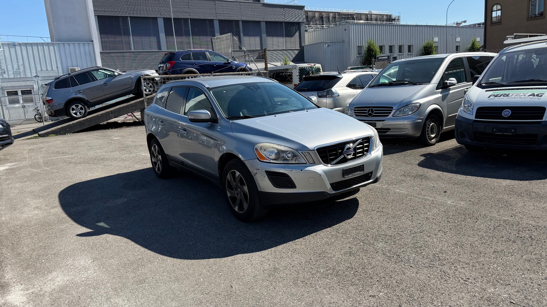 VOLVO XC60 D5 AWD OceanRace Geartronic-image-1