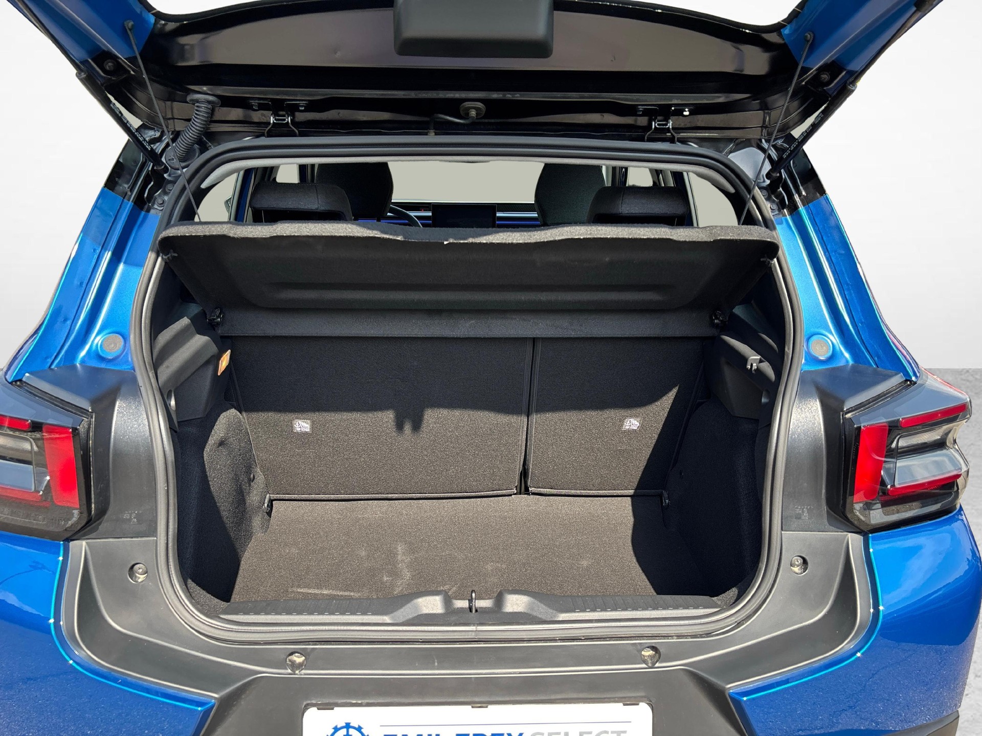 CITROEN C3 1.2 Hybrid Plus-image-6