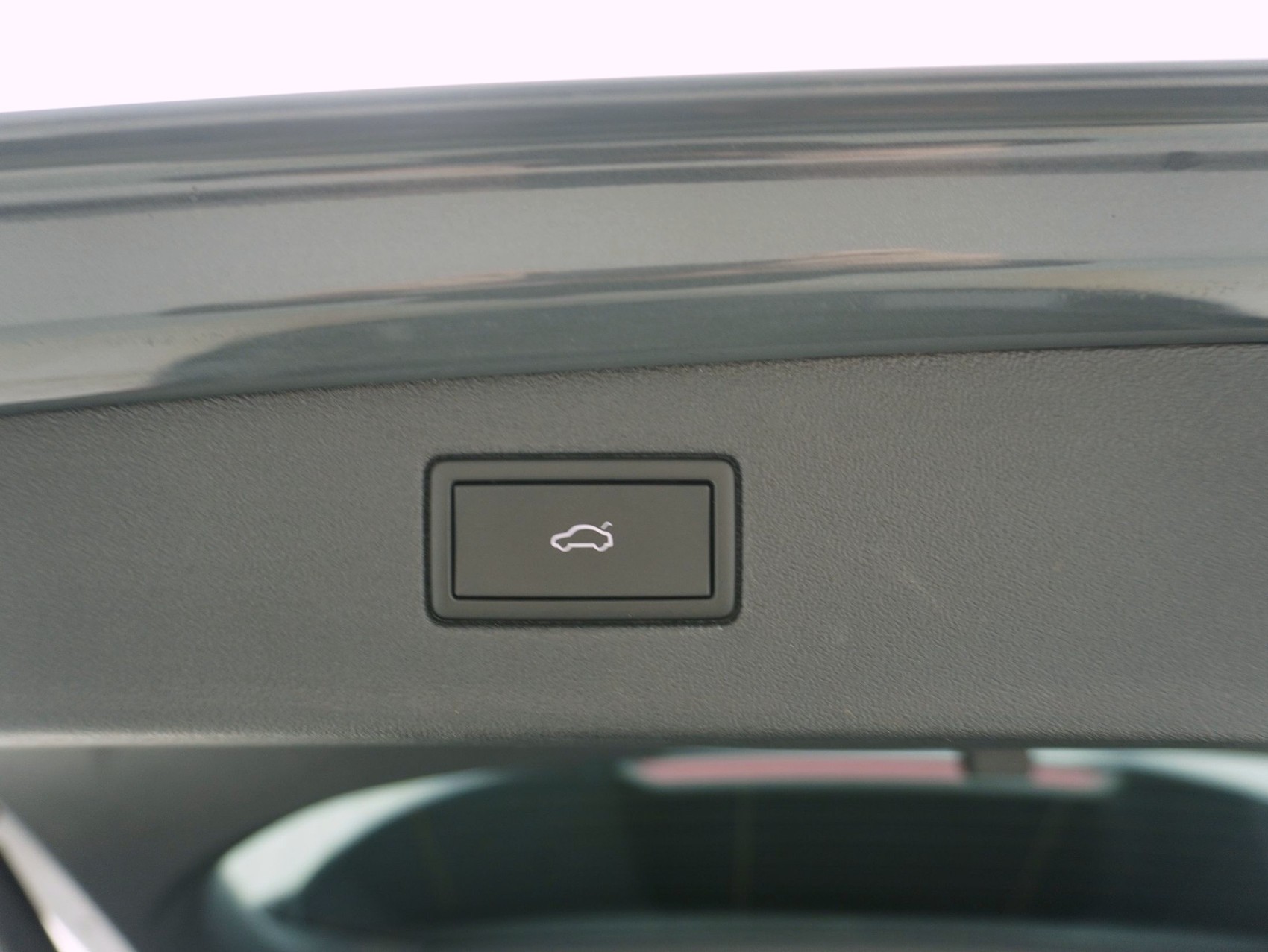 VW Tiguan 2.0 TSI DSG R-Line Black Style 4Motion-image-8