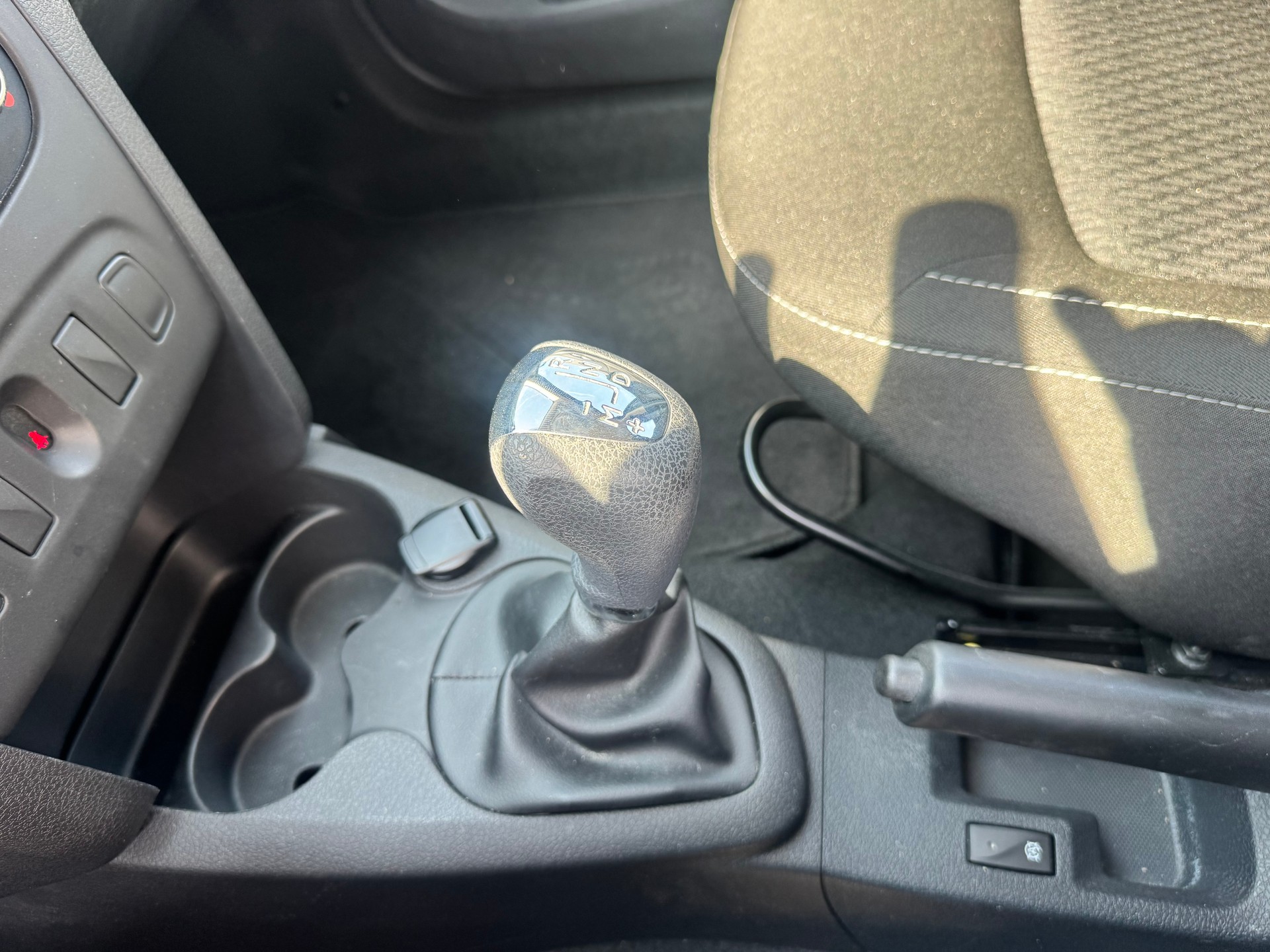 DACIA Sandero TCe 90 Comfort Automatic-image-21