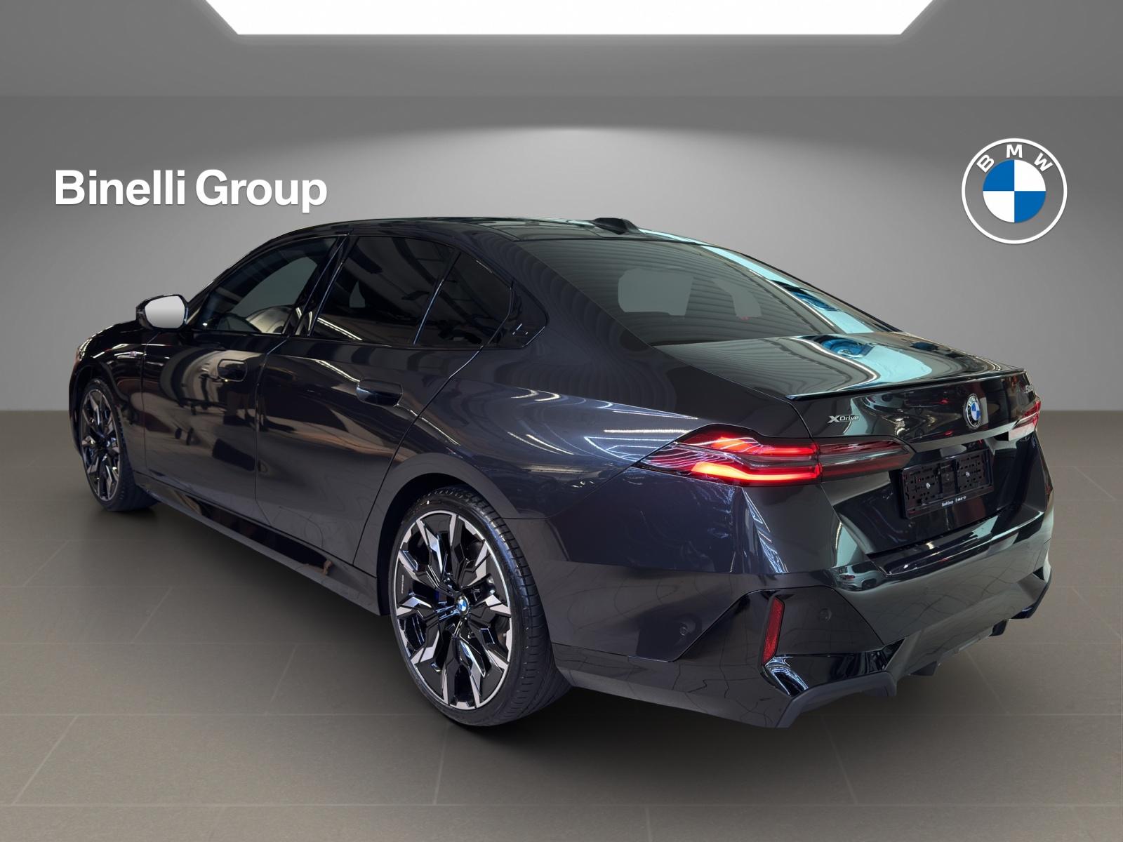 BMW 520d xDrive-image-5