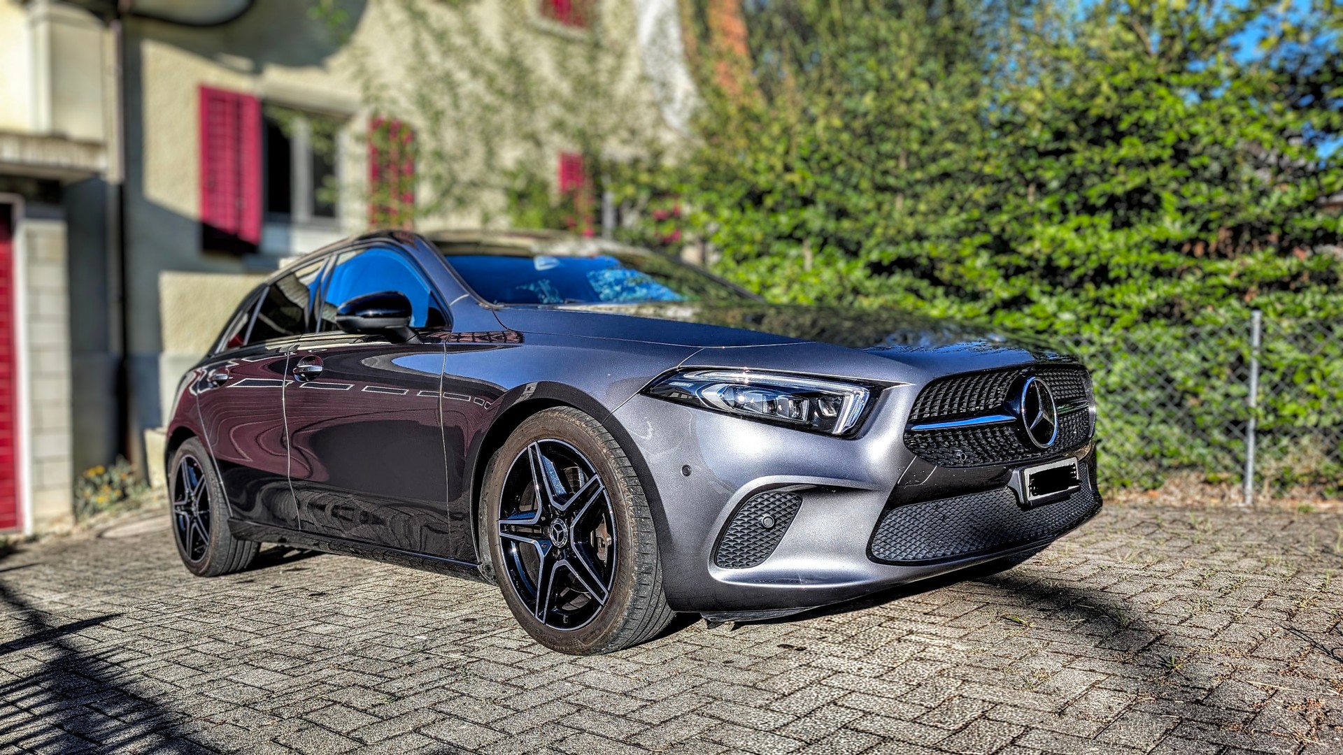 MERCEDES-BENZ A 250 Progressive 4matic-image-0