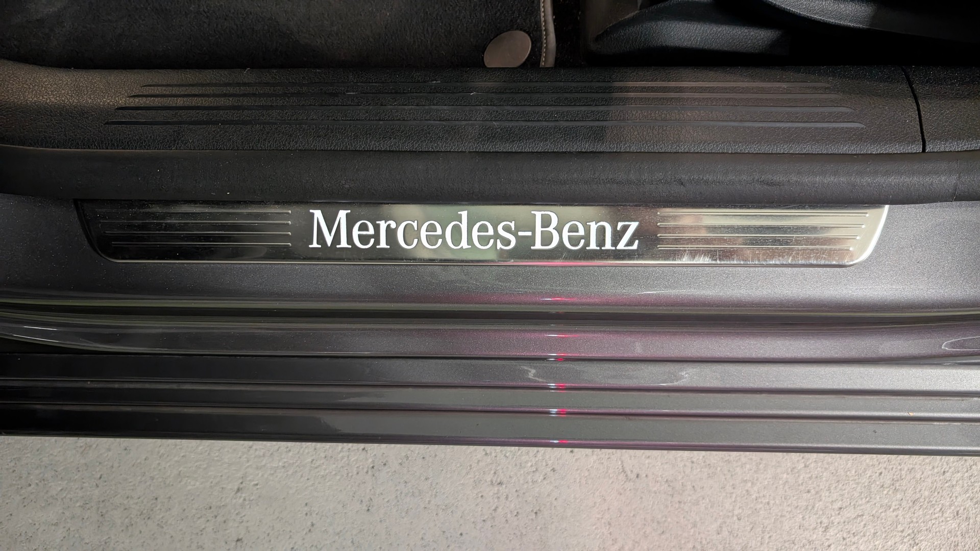 MERCEDES-BENZ A 250 Progressive 4matic-image-11