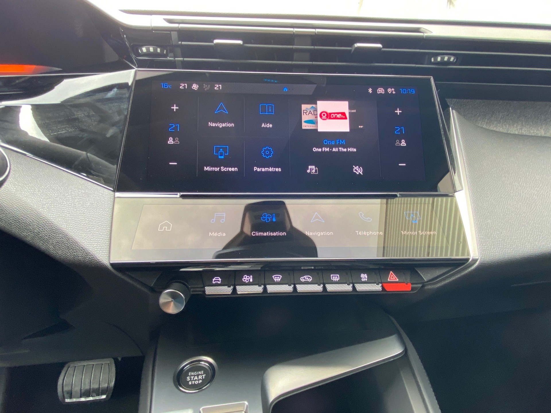 PEUGEOT 308 SW 1.6 PHEV Allure Pack-image-7