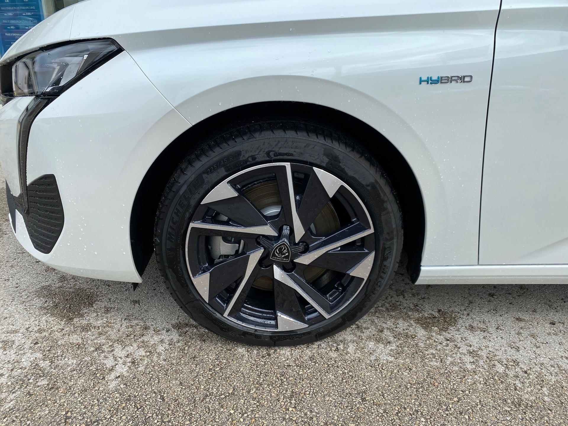 PEUGEOT 308 SW 1.6 PHEV Allure Pack-image-3