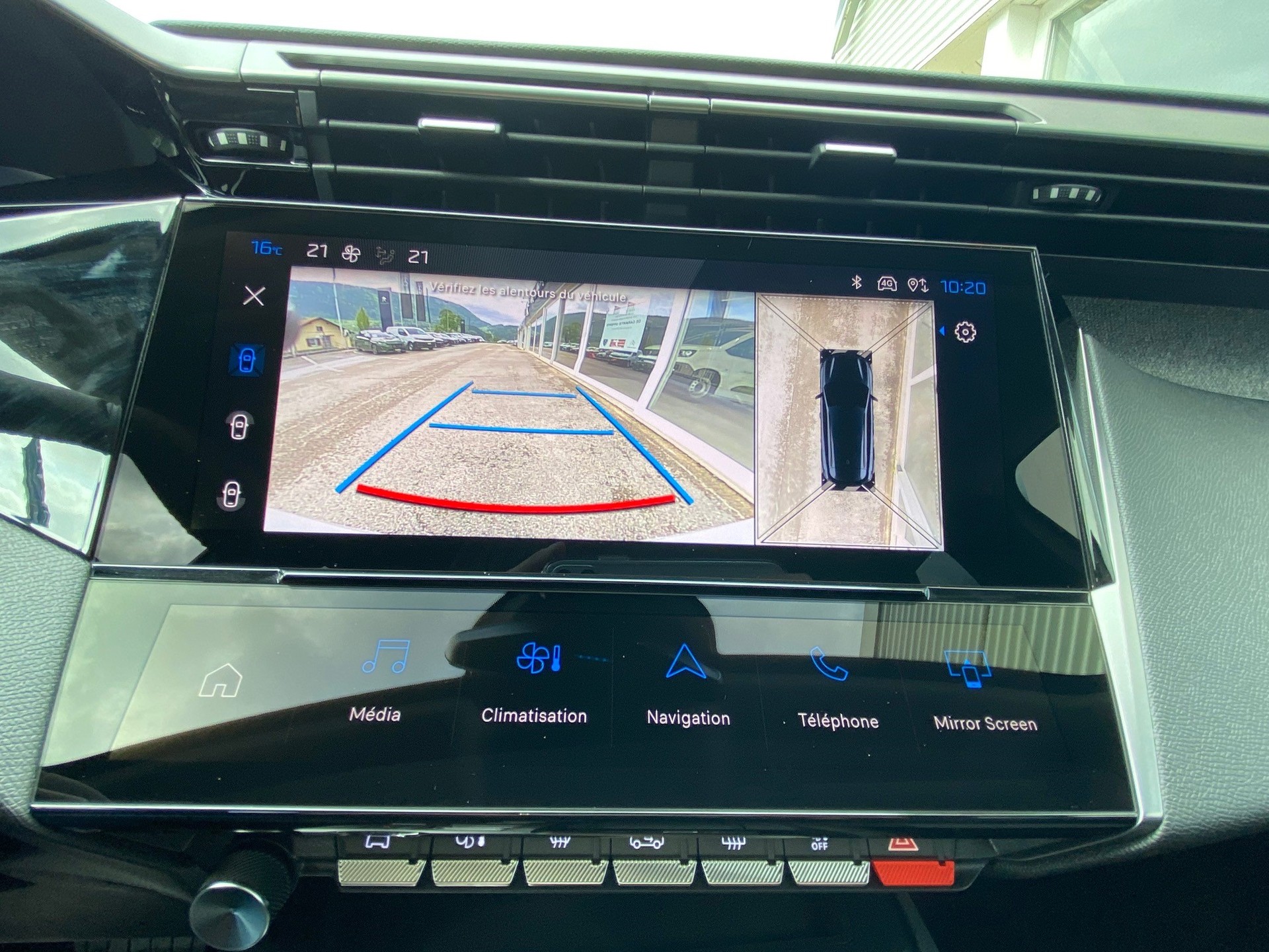 PEUGEOT 308 SW 1.6 PHEV Allure Pack-image-10