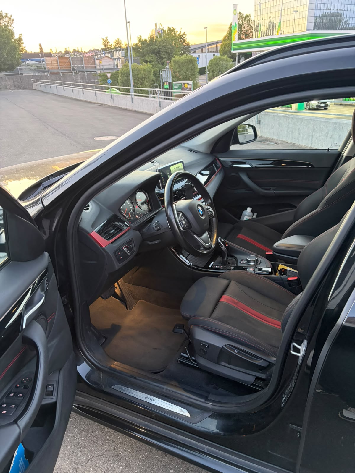BMW X1 xDrive 18d xLine Steptronic-image-8