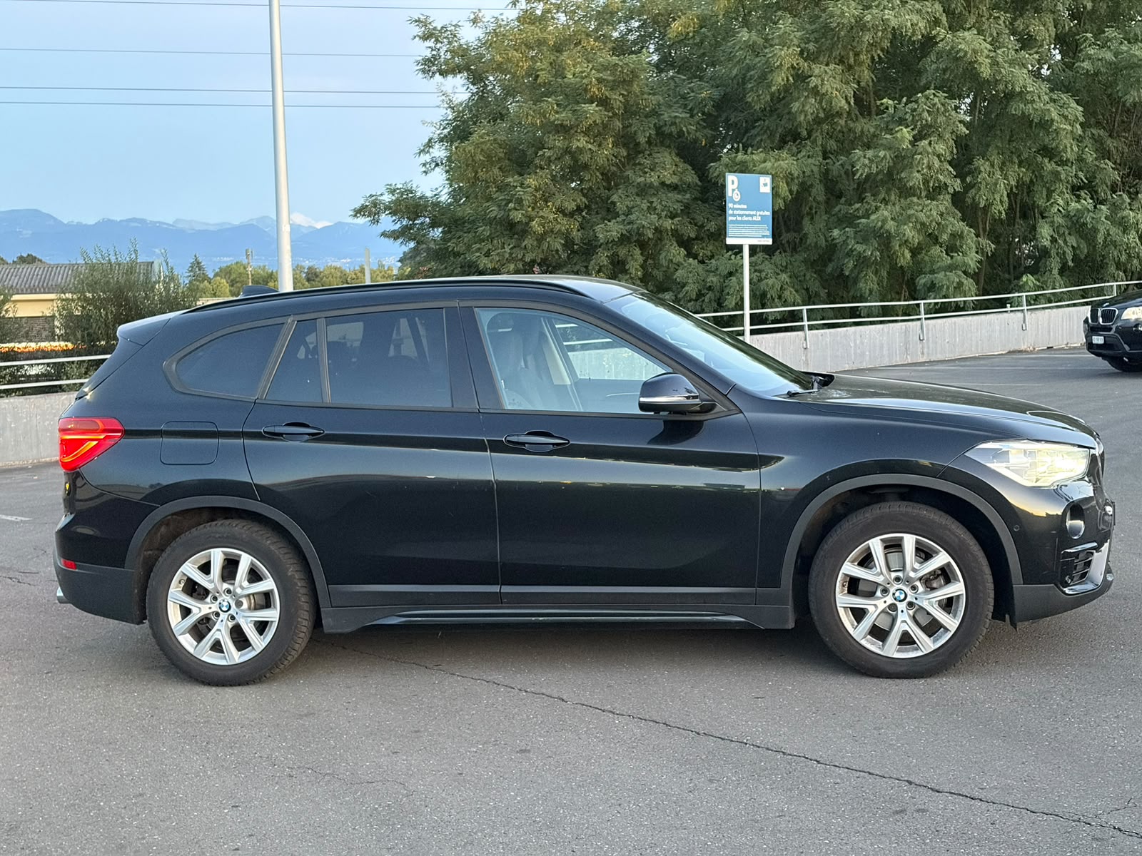 BMW X1 xDrive 18d xLine Steptronic-image-6