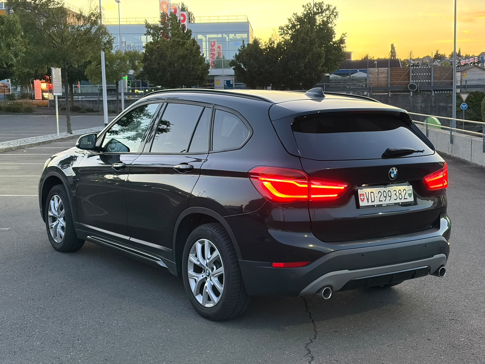BMW X1 xDrive 18d xLine Steptronic-image-9