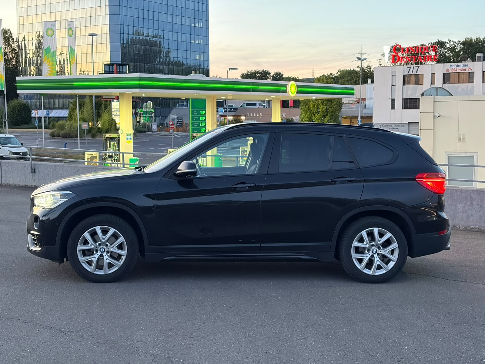 BMW X1 xDrive 18d xLine Steptronic-image-5