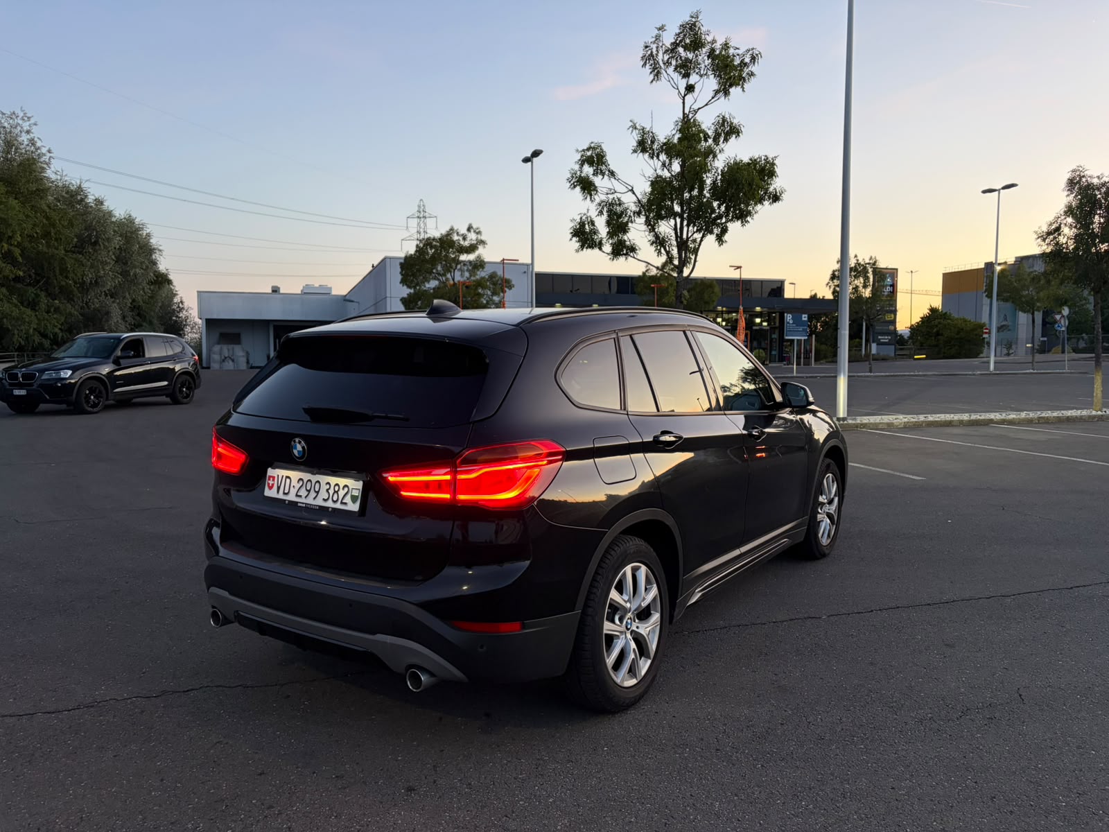 BMW X1 xDrive 18d xLine Steptronic-image-2