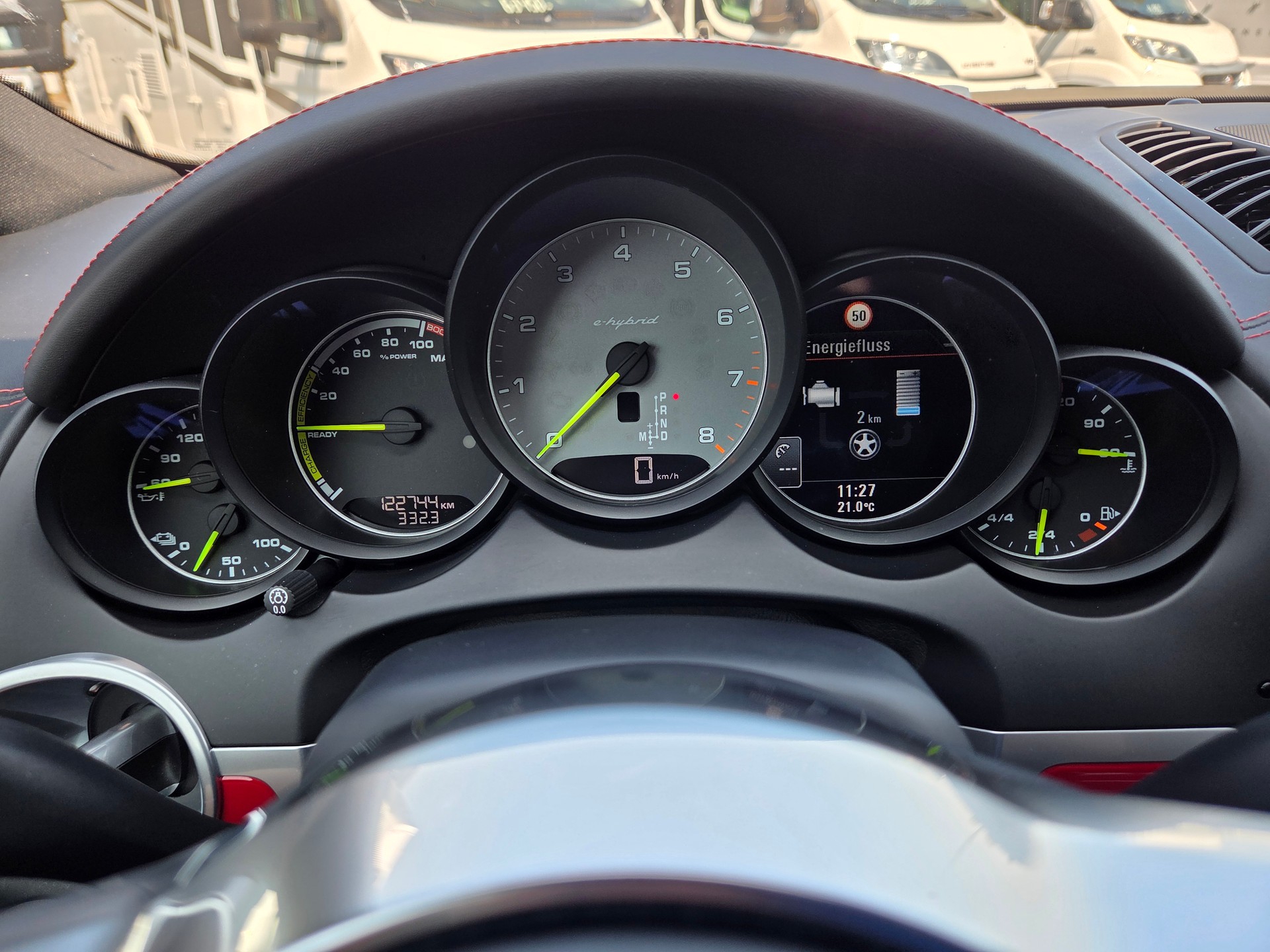 PORSCHE Cayenne S E-Hybrid-image-8