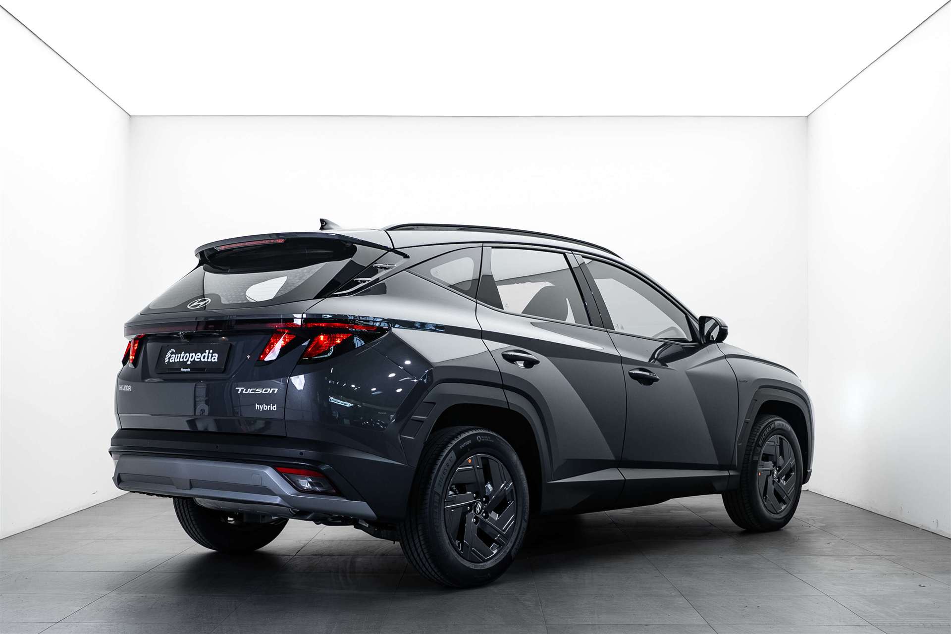 HYUNDAI Tucson 1.6 TGDI HEV Black Line Automat-image-2