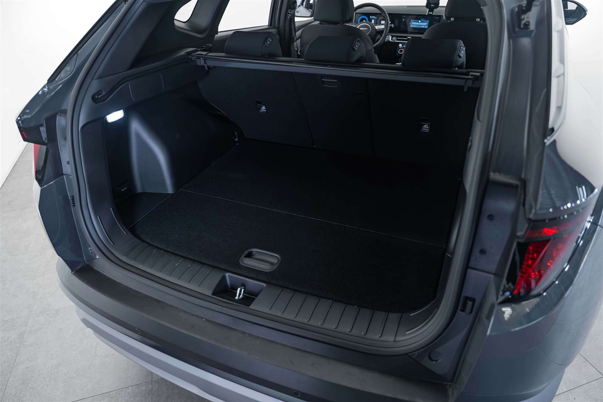 HYUNDAI Tucson 1.6 TGDI HEV Black Line Automat-image-5