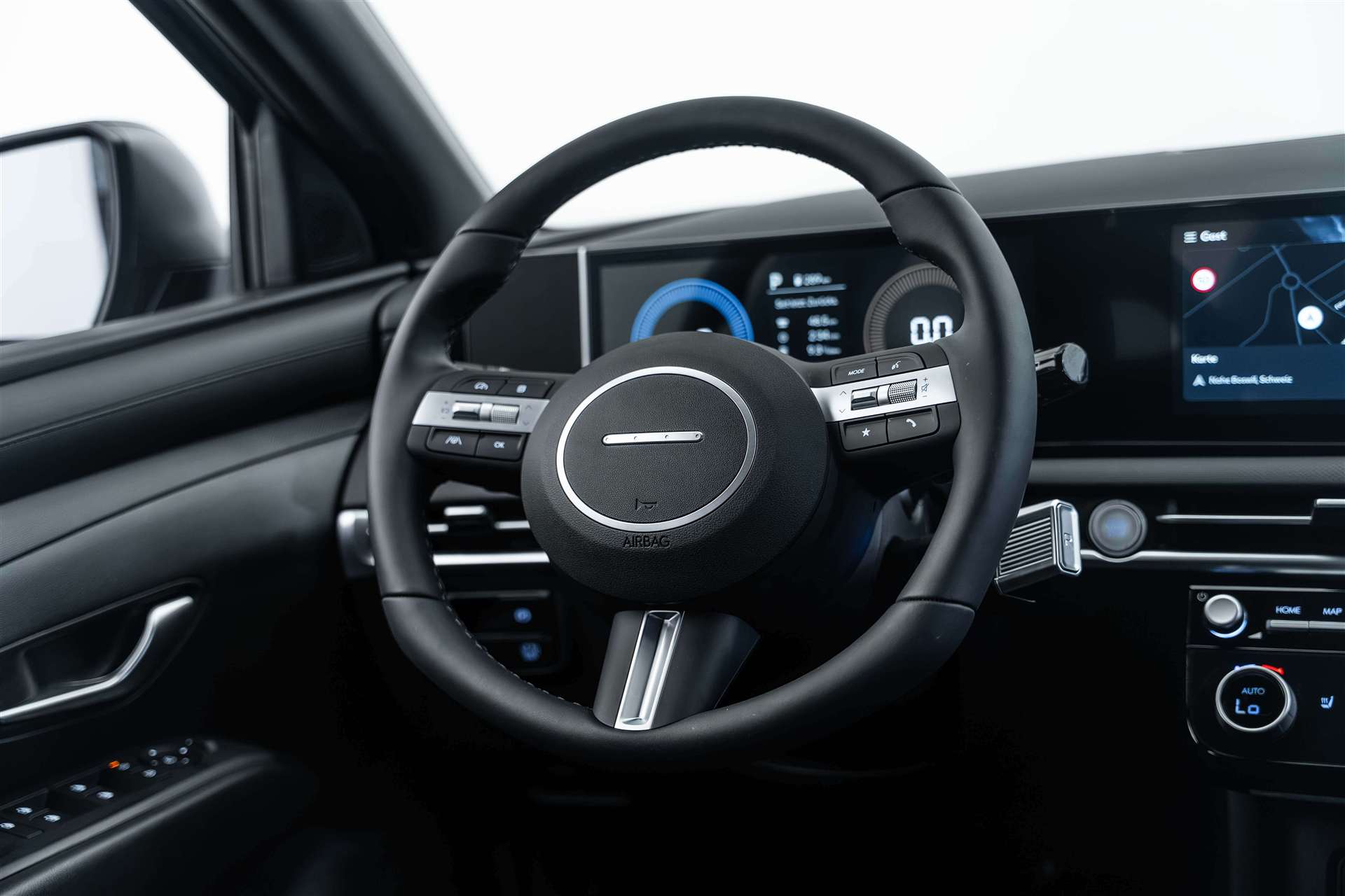 HYUNDAI Tucson 1.6 TGDI HEV Black Line Automat-image-9