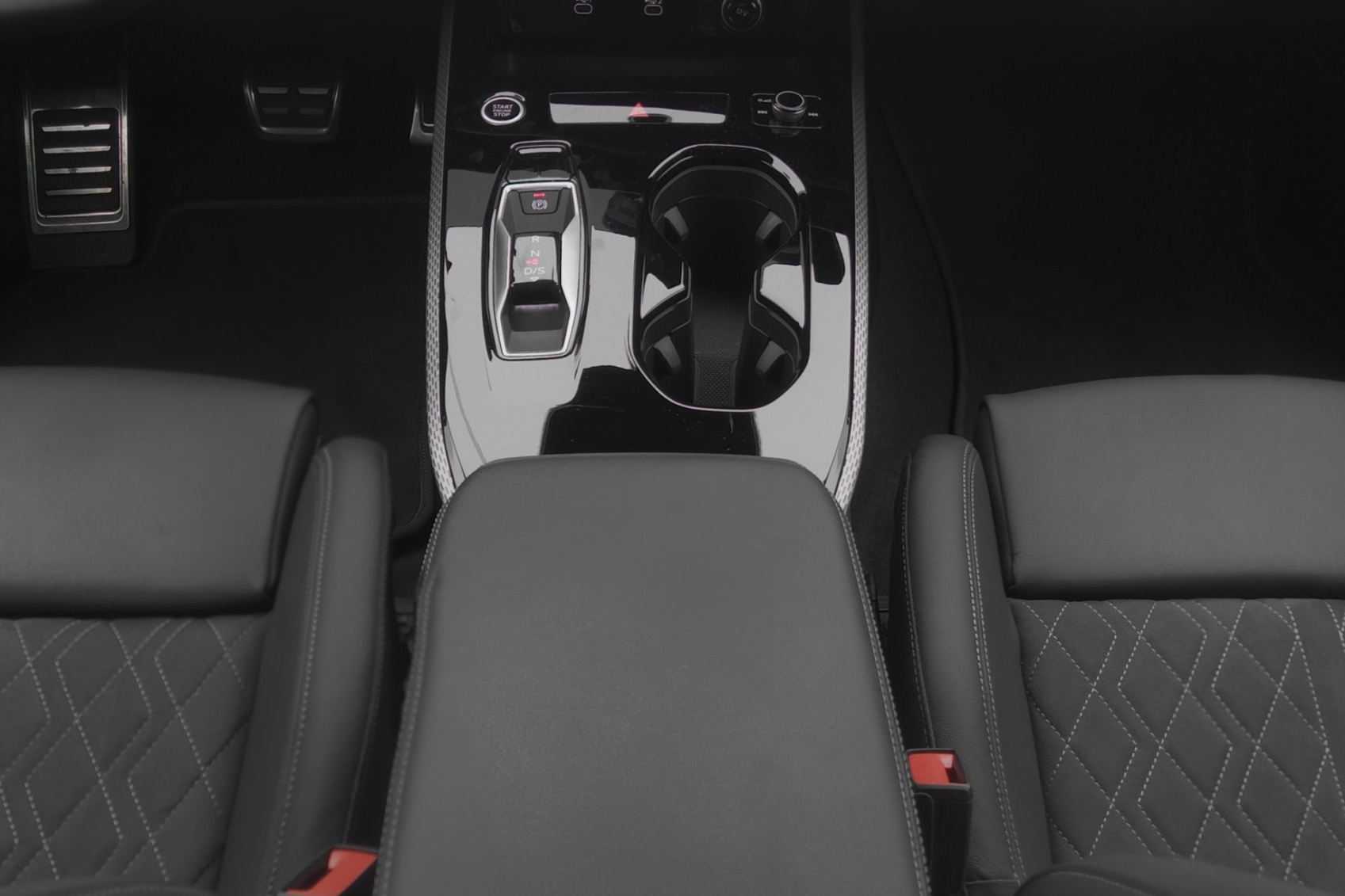 AUDI A5 Limousine TDI quattro S-Line Attraction S tronic *CH-FZG/ Gratisservice / Garantie*-image-8