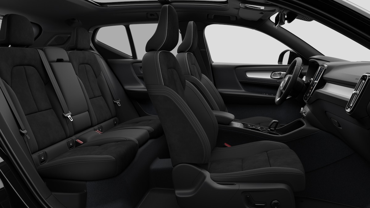 VOLVO XC40 2.0 B4 MH Black Edition-image-13