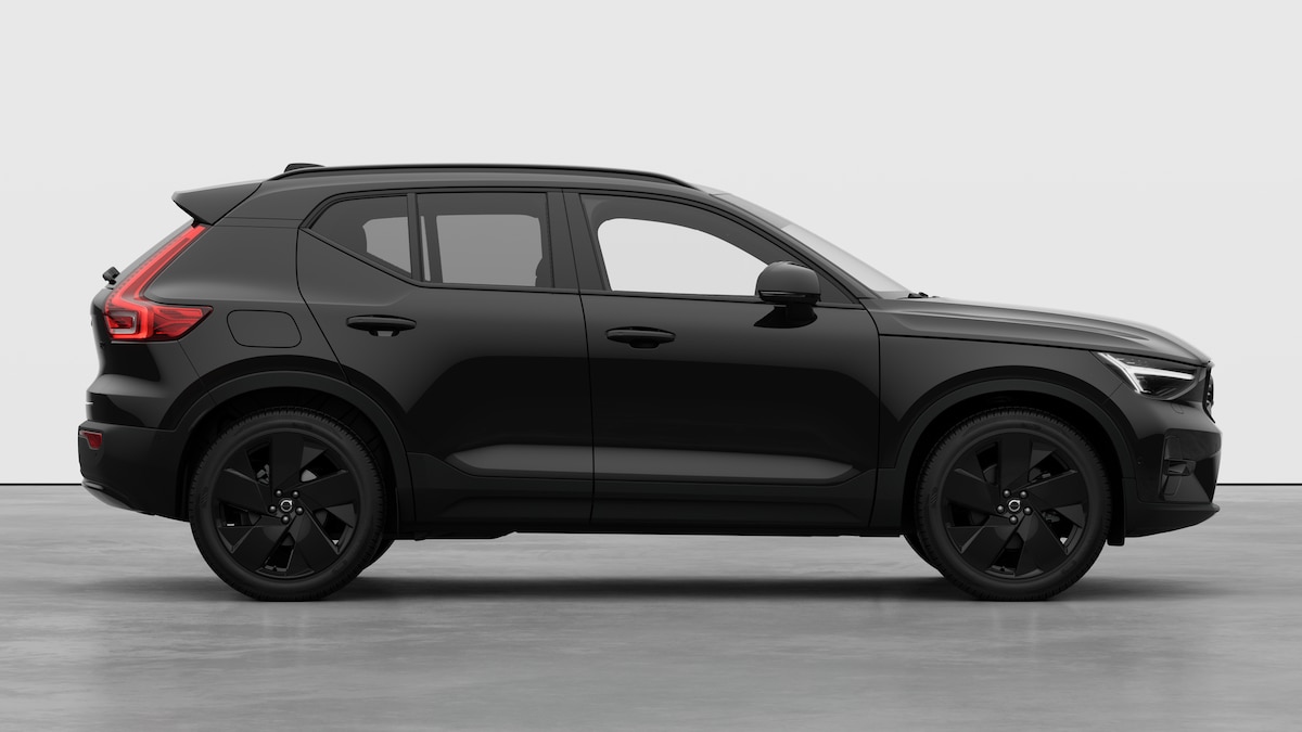 VOLVO XC40 2.0 B4 MH Black Edition-image-3