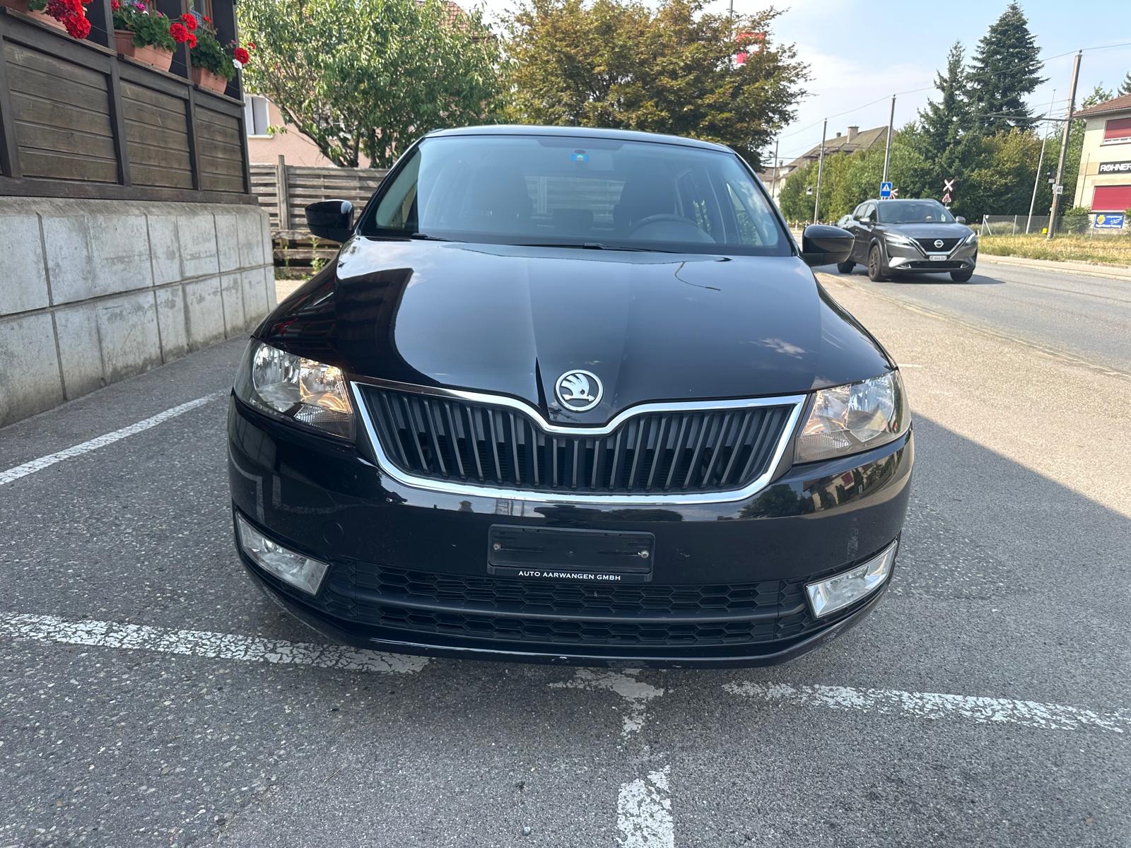 SKODA Rapid Spaceback 1.4 TSI Ambition DSG-image-4