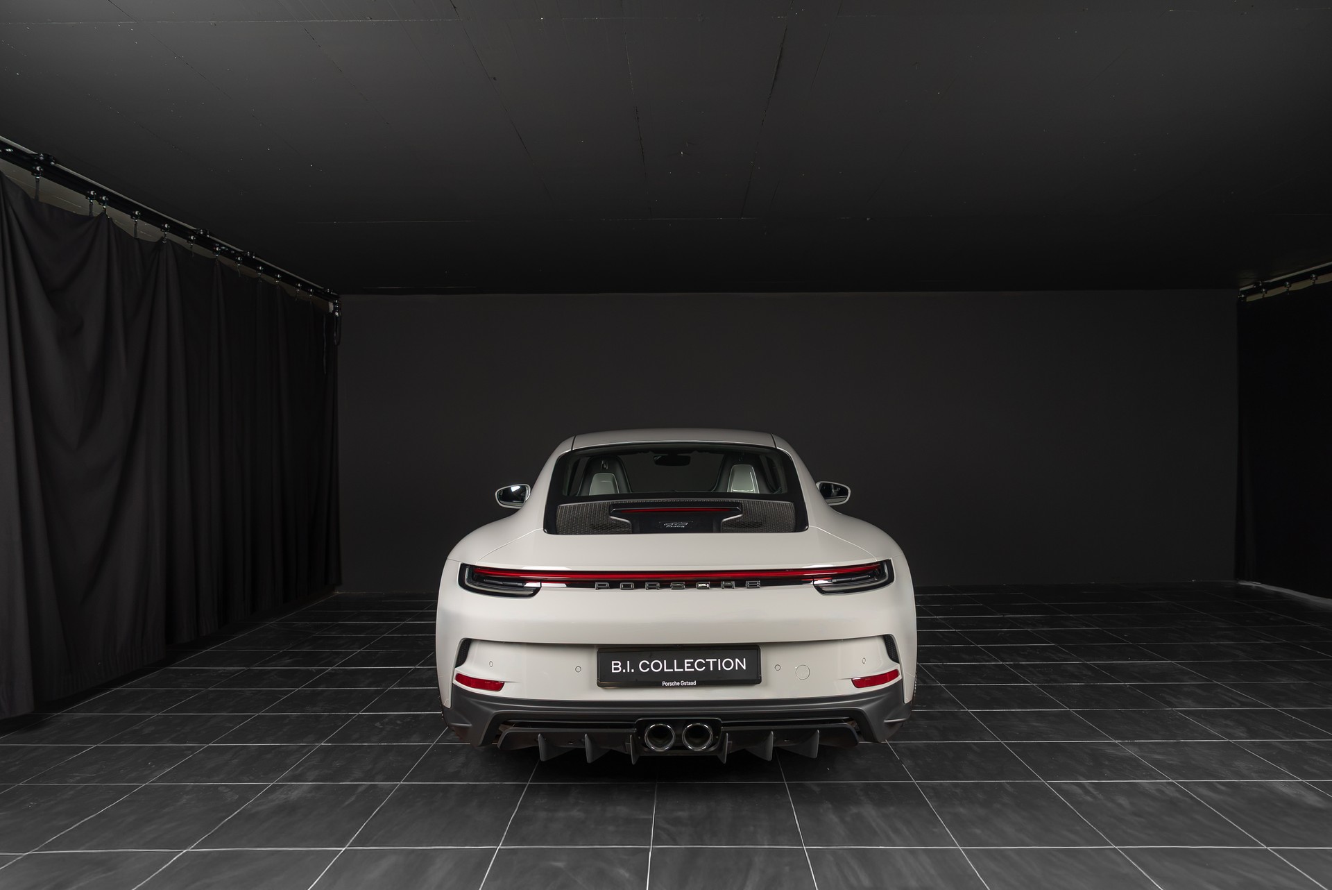 PORSCHE 911 GT3 Touring PDK-image-7