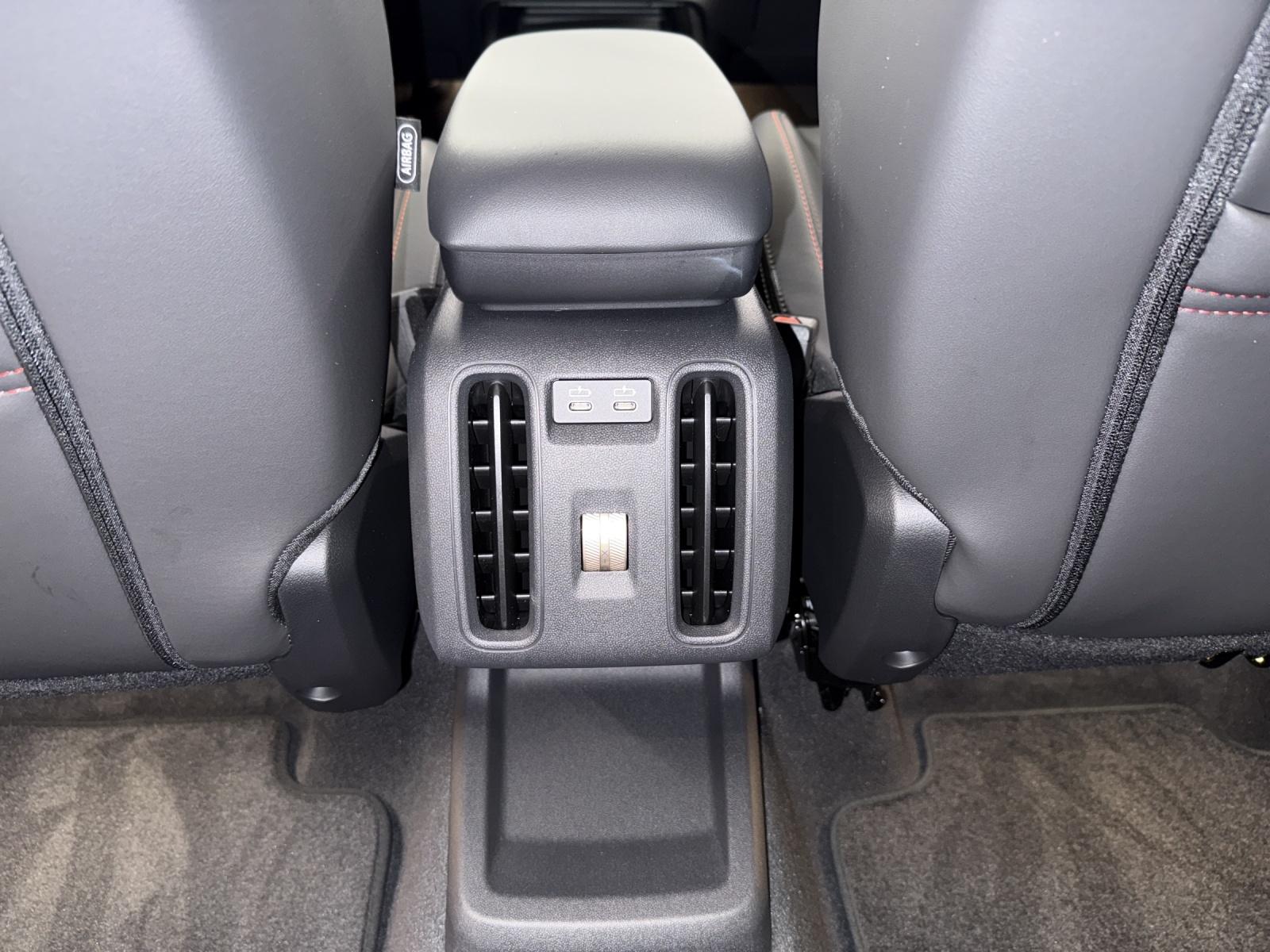 MINI Countryman U25 2.0i John Cooper Works ALL4-image-20