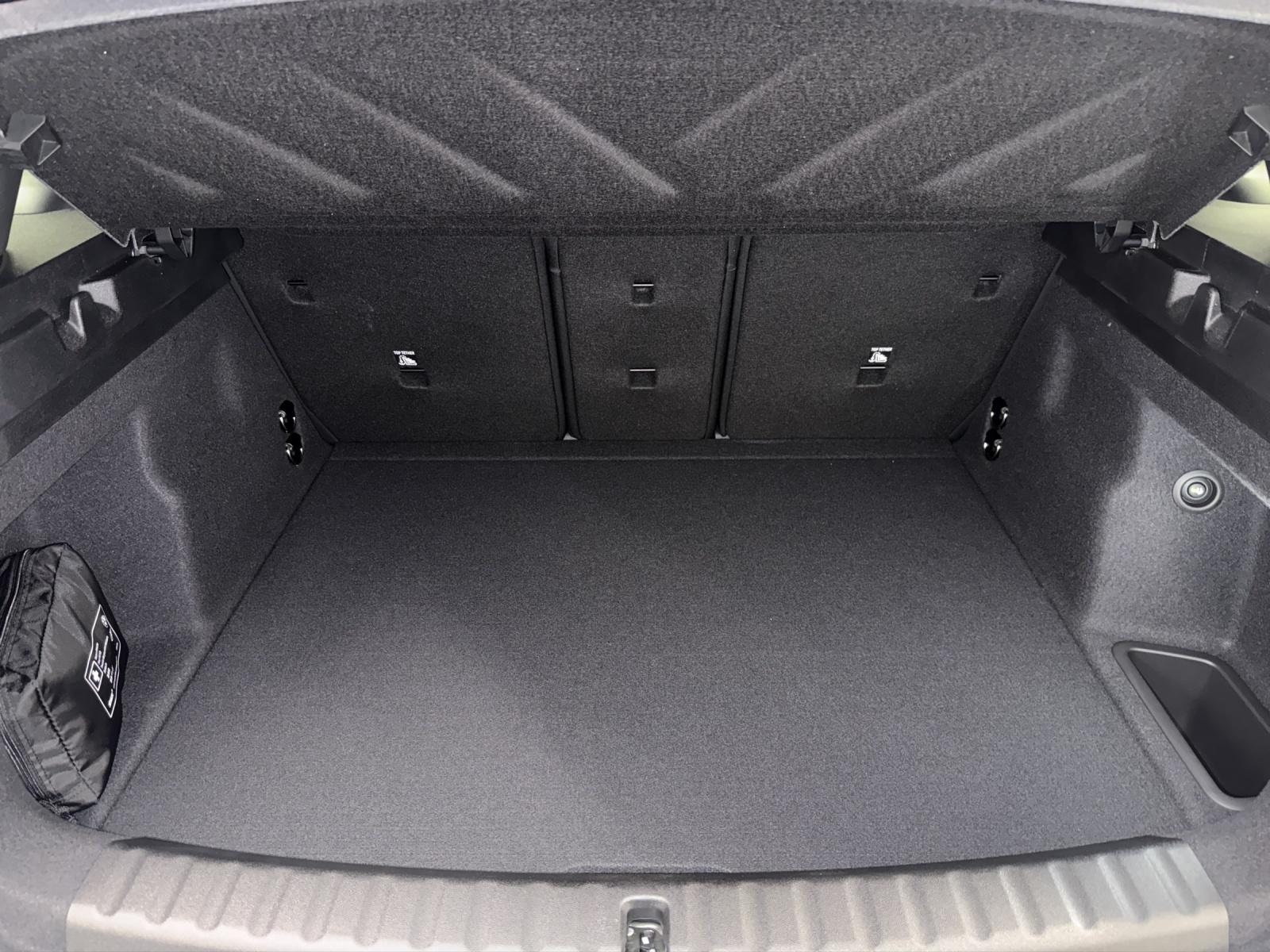 MINI Countryman U25 2.0i John Cooper Works ALL4-image-22