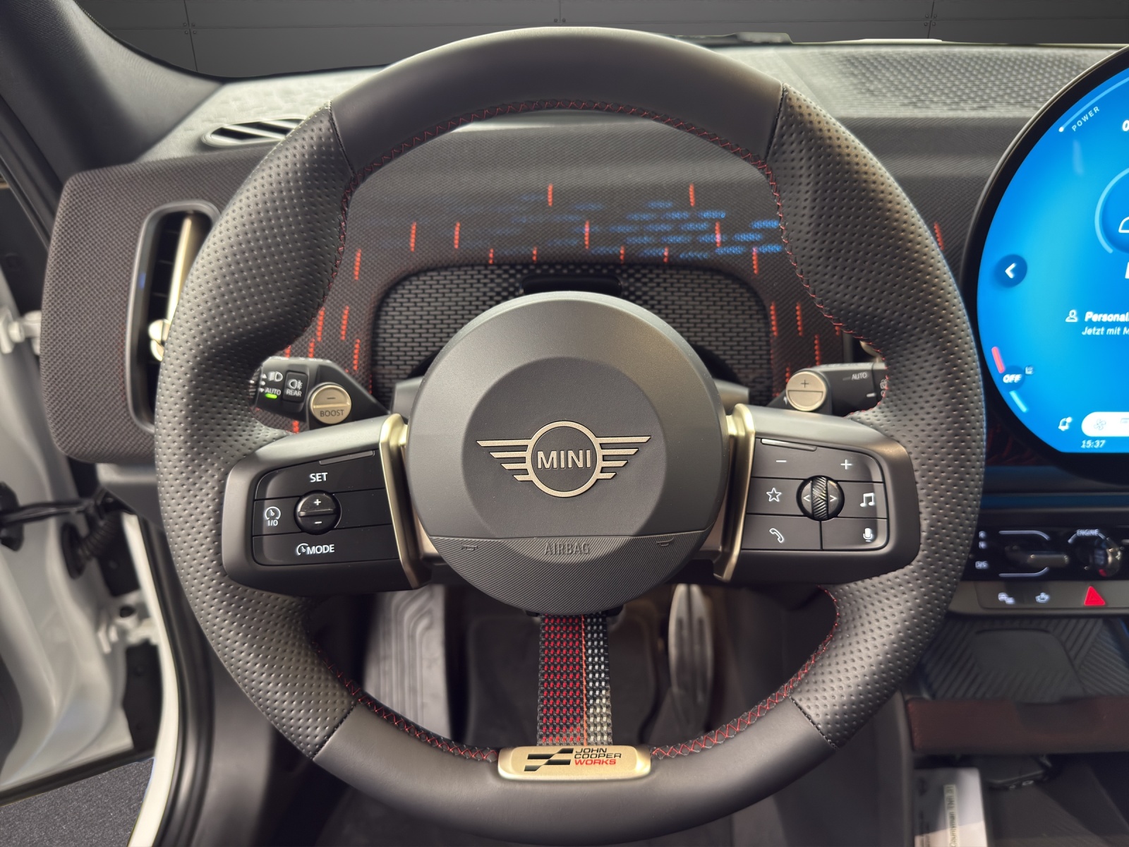 MINI Countryman U25 2.0i John Cooper Works ALL4-image-12
