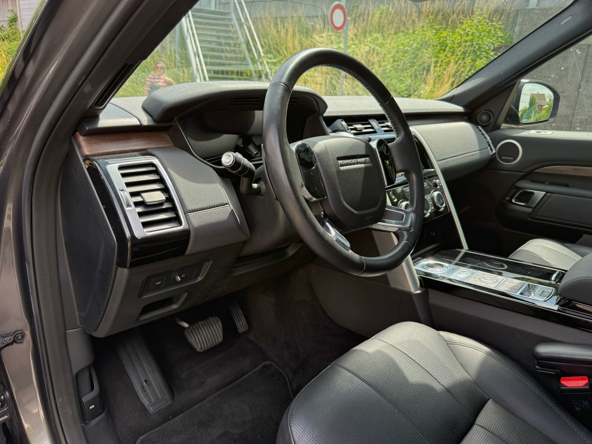 LAND ROVER Discovery 3.0 SDV6 HSE Automatic-image-9